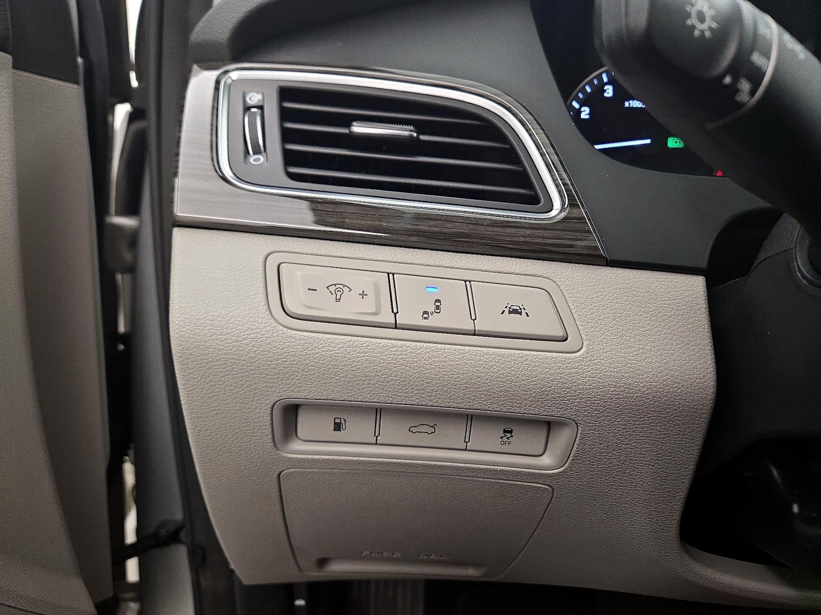 2015 Hyundai Sonata Limited - Photo 14