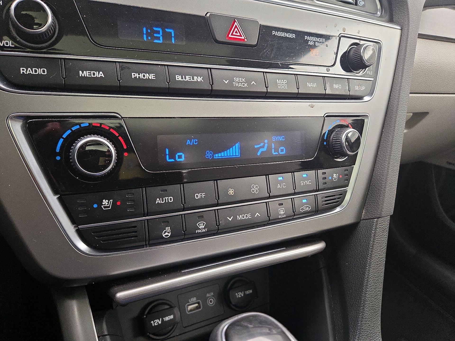 Thumbnail: 2015 Hyundai Sonata - 16
