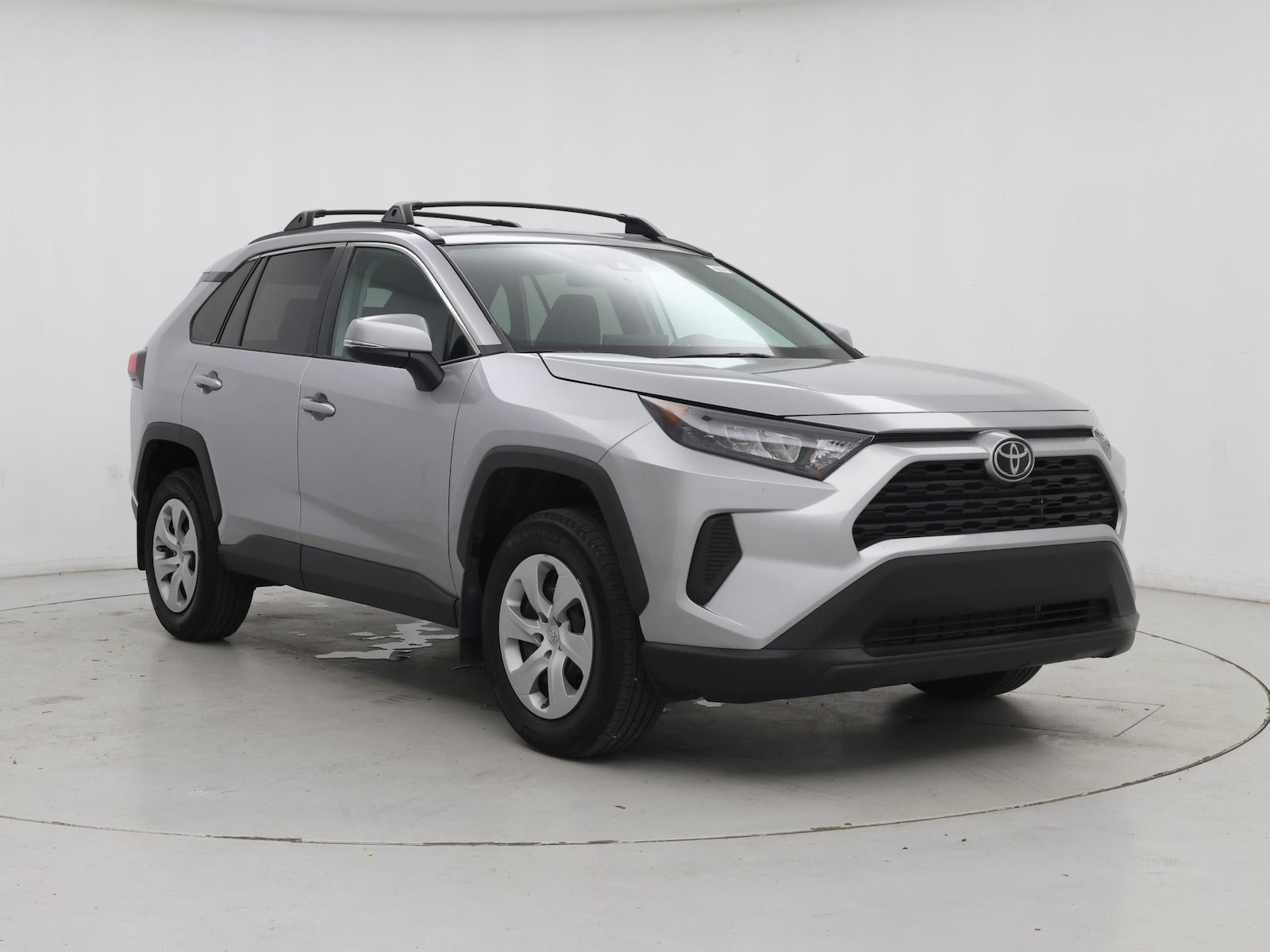 2021 Toyota RAV4 LE - Photo 2