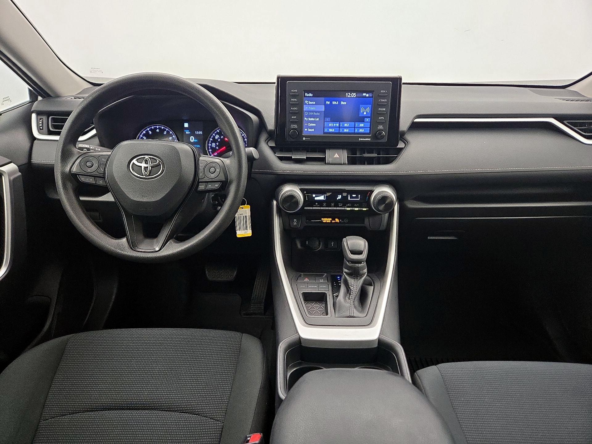 Thumbnail: 2021 Toyota RAV4 - 9