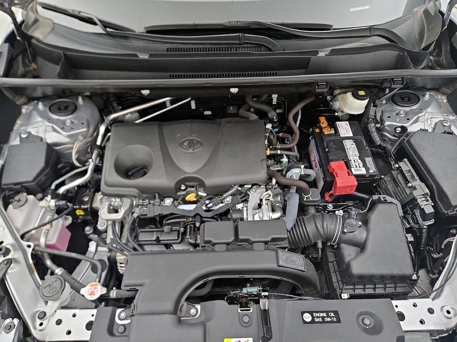 2021 Toyota RAV4 LE - Photo 22