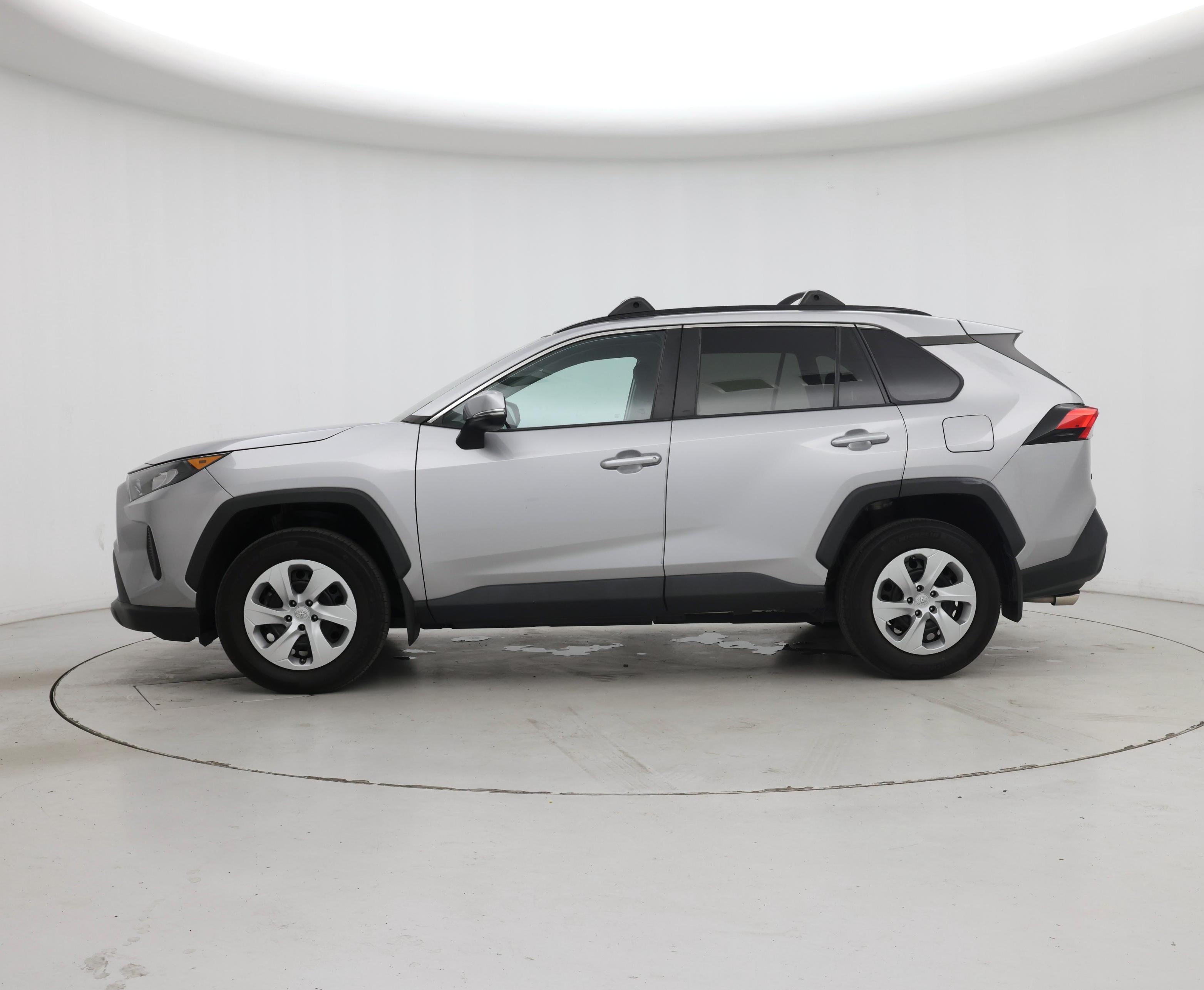 Thumbnail: 2021 Toyota RAV4 - 3