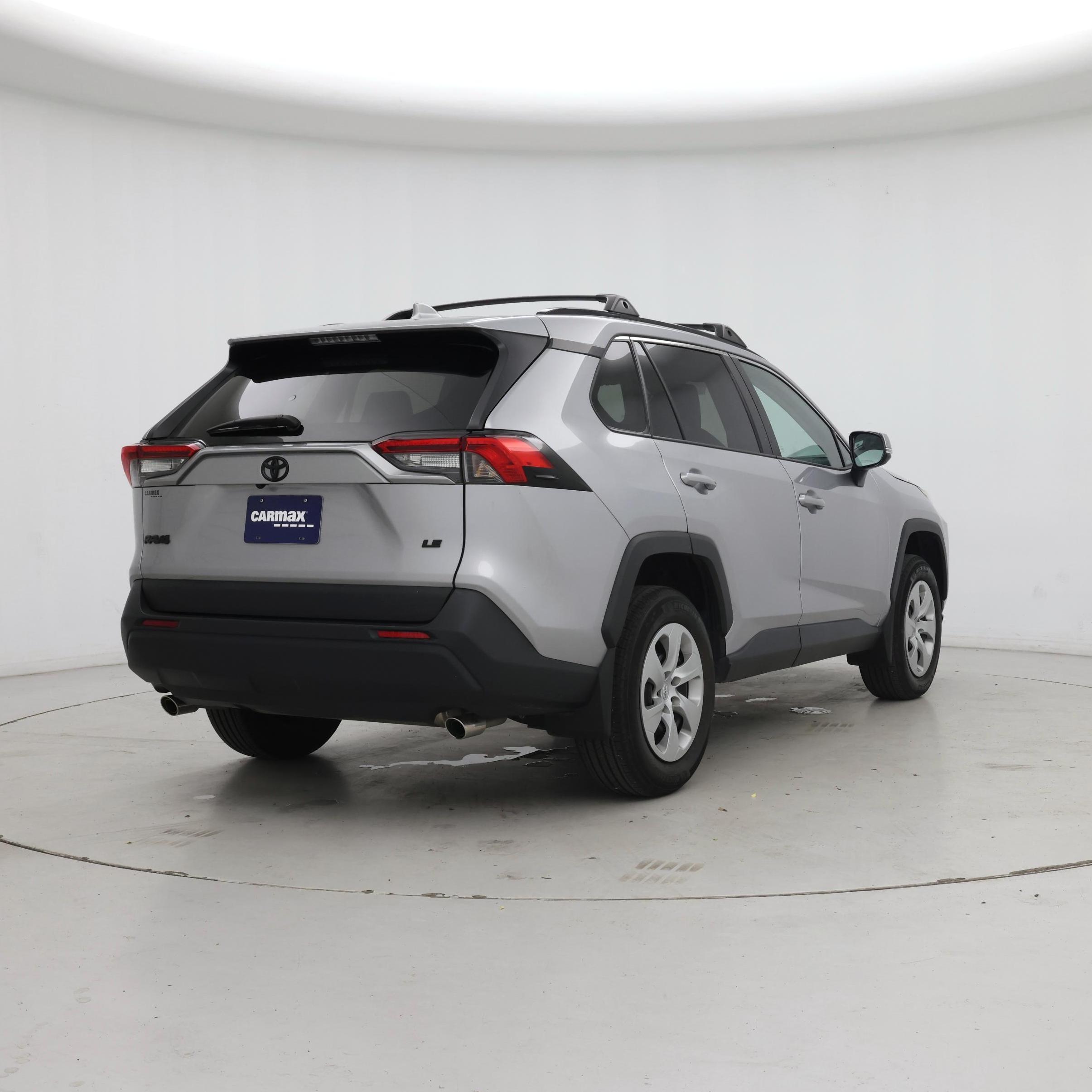Thumbnail: 2021 Toyota RAV4 - 8