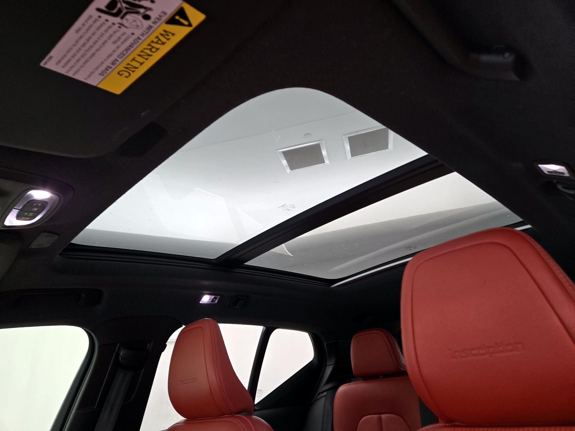 Thumbnail: 2020 Volvo XC40 - 20