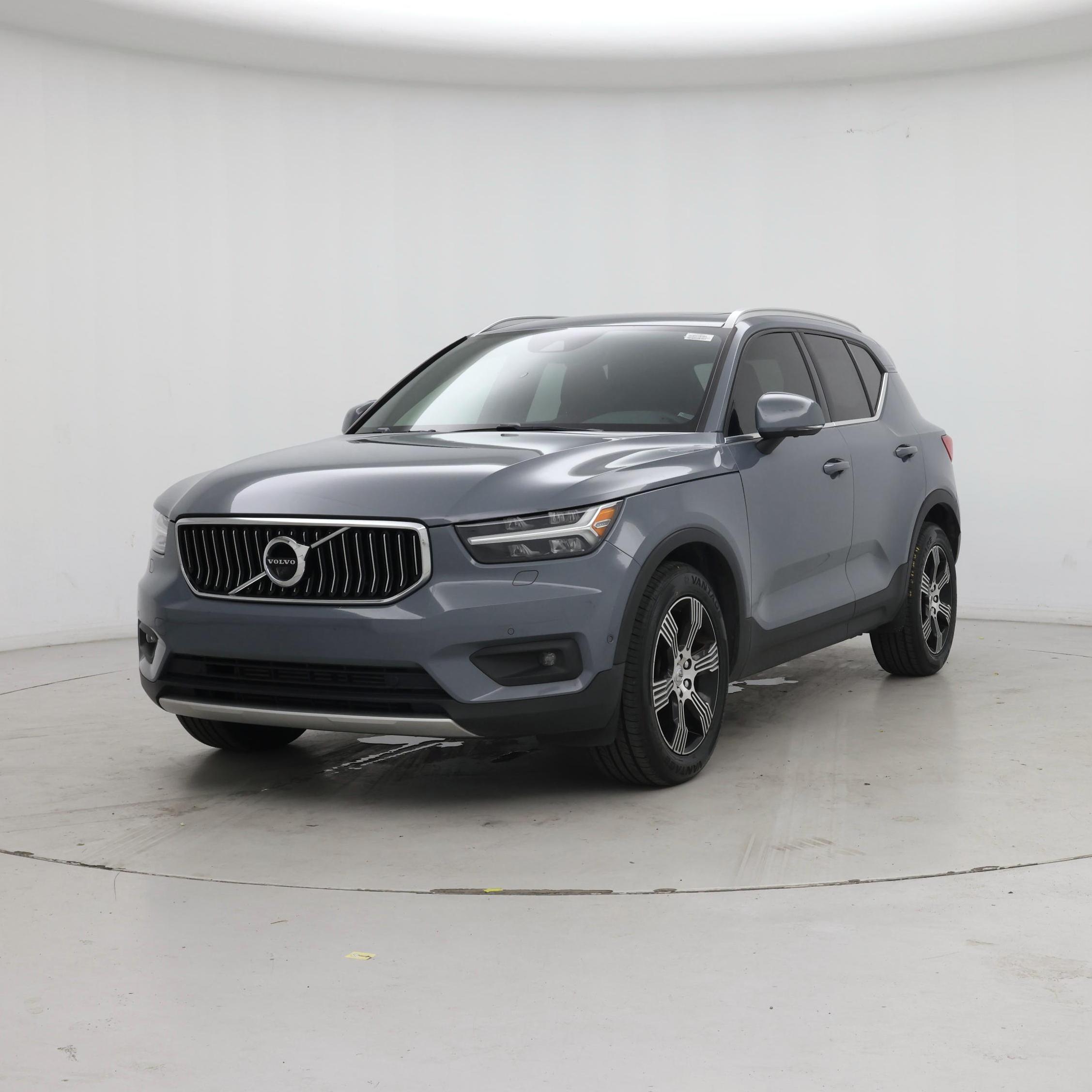 Thumbnail: 2020 Volvo XC40 - 4