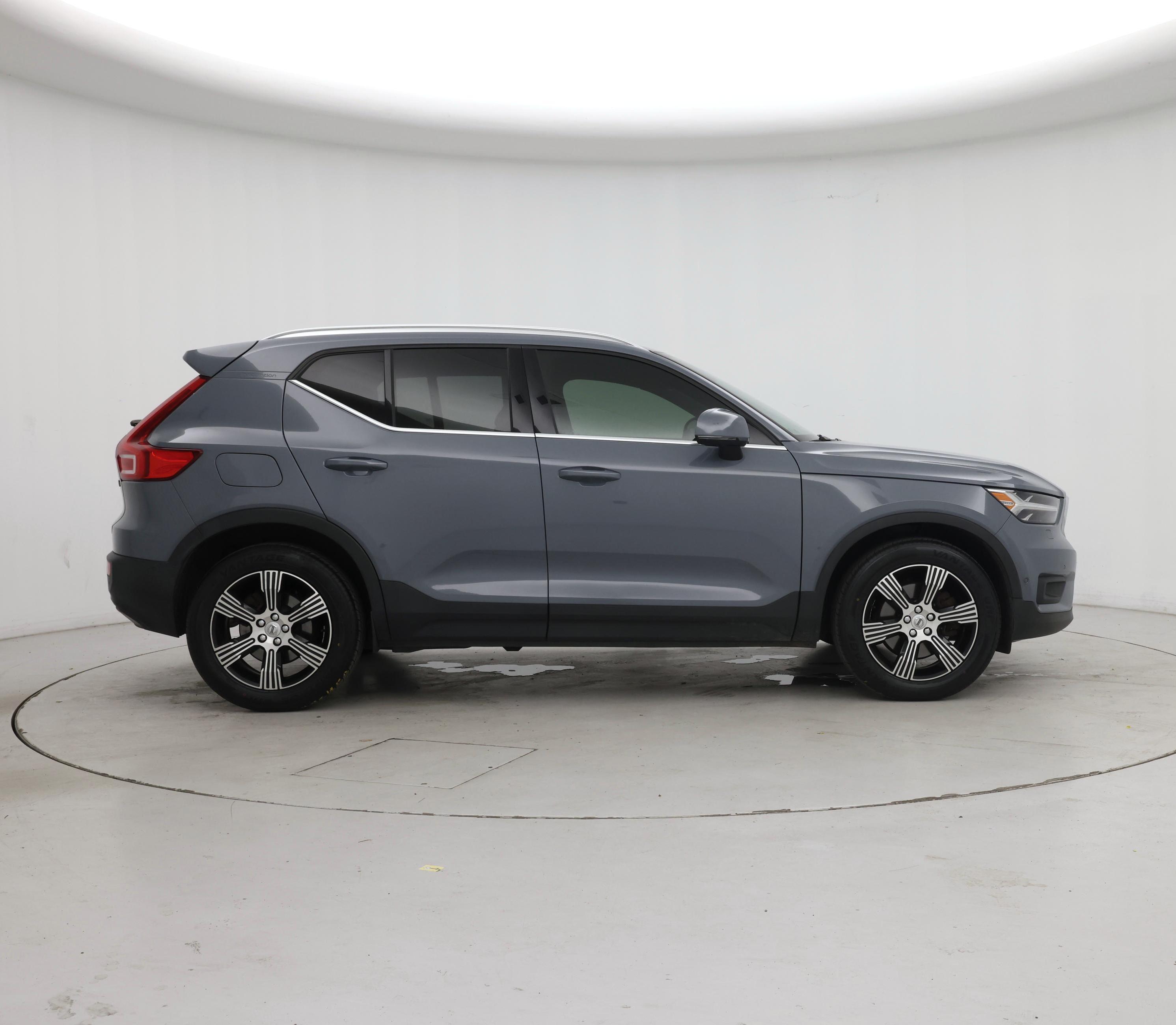 Thumbnail: 2020 Volvo XC40 - 7