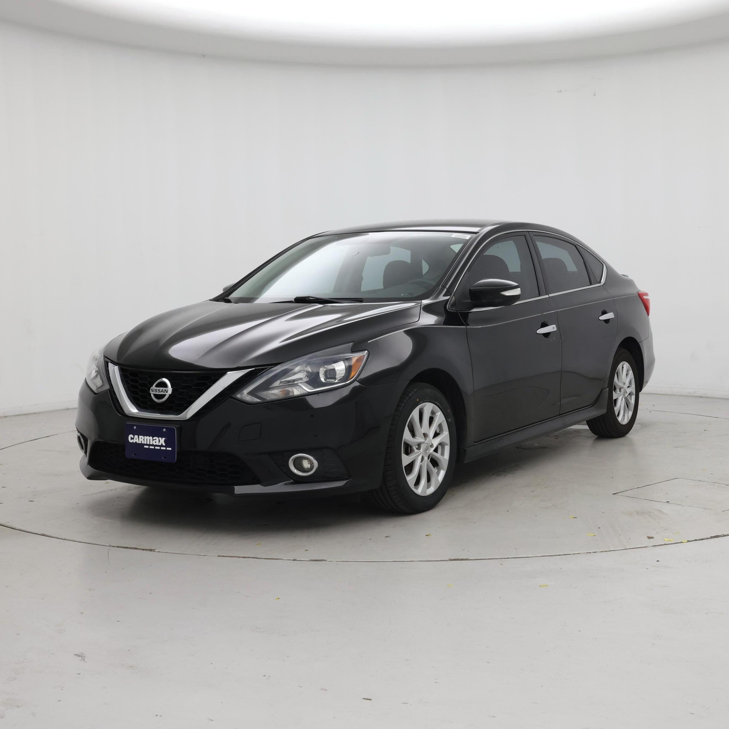 Thumbnail: 2017 Nissan Sentra - 4
