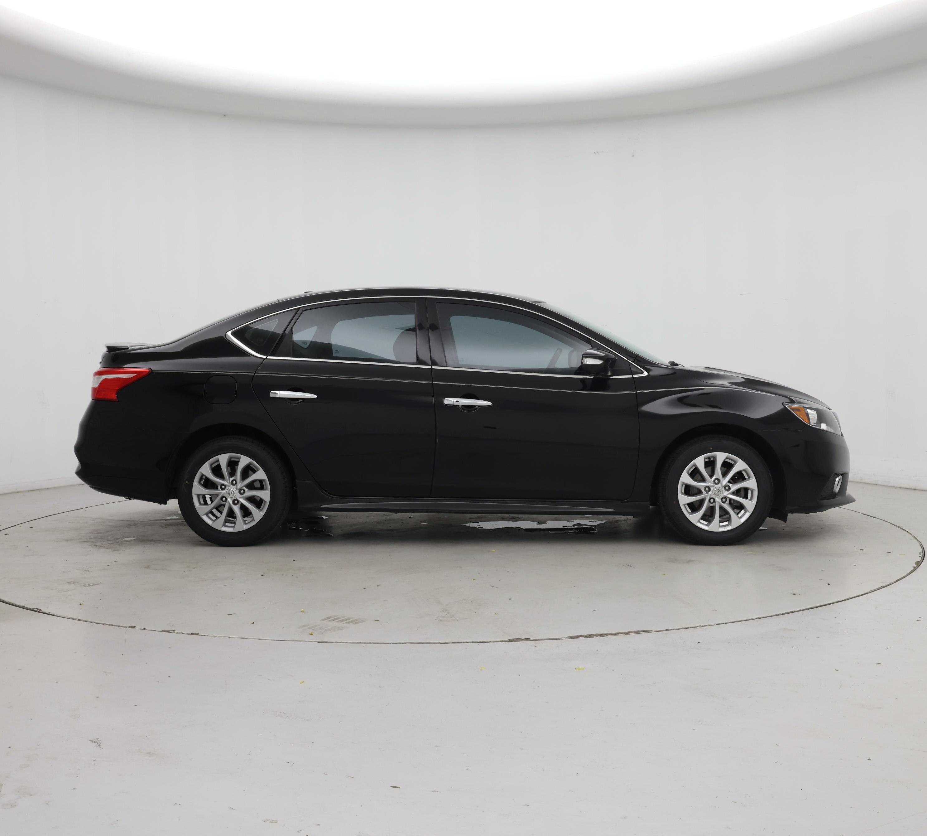 Thumbnail: 2017 Nissan Sentra - 7