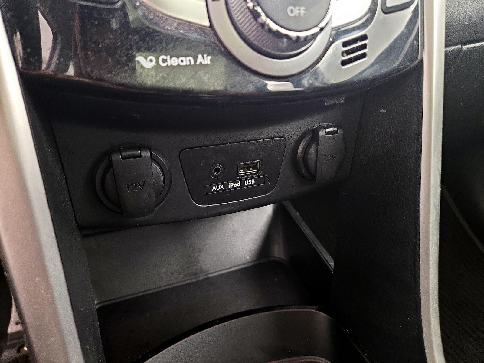 2014 Hyundai Elantra GT Base - Photo 19