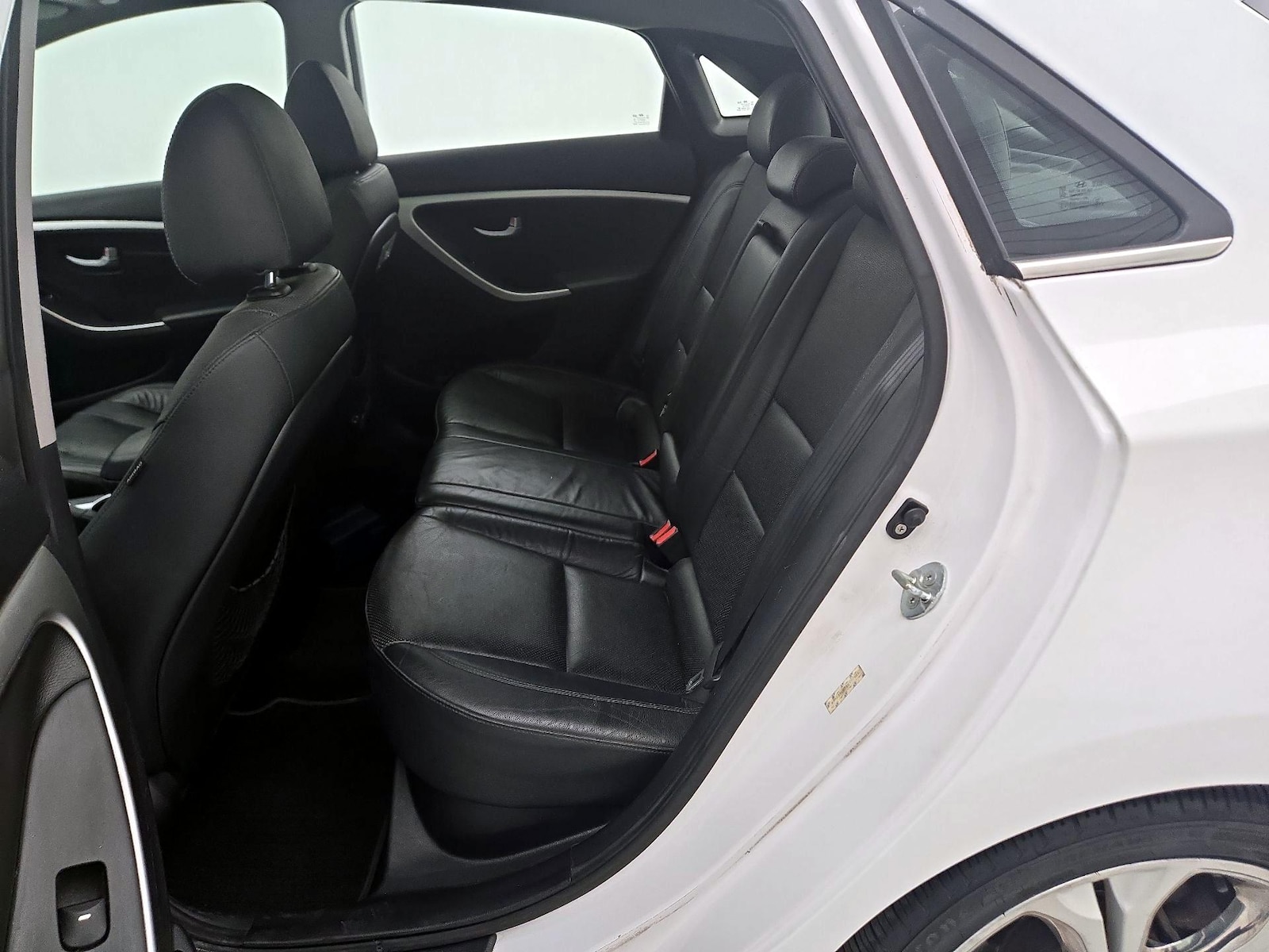 2014 Hyundai Elantra GT Base - Photo 21