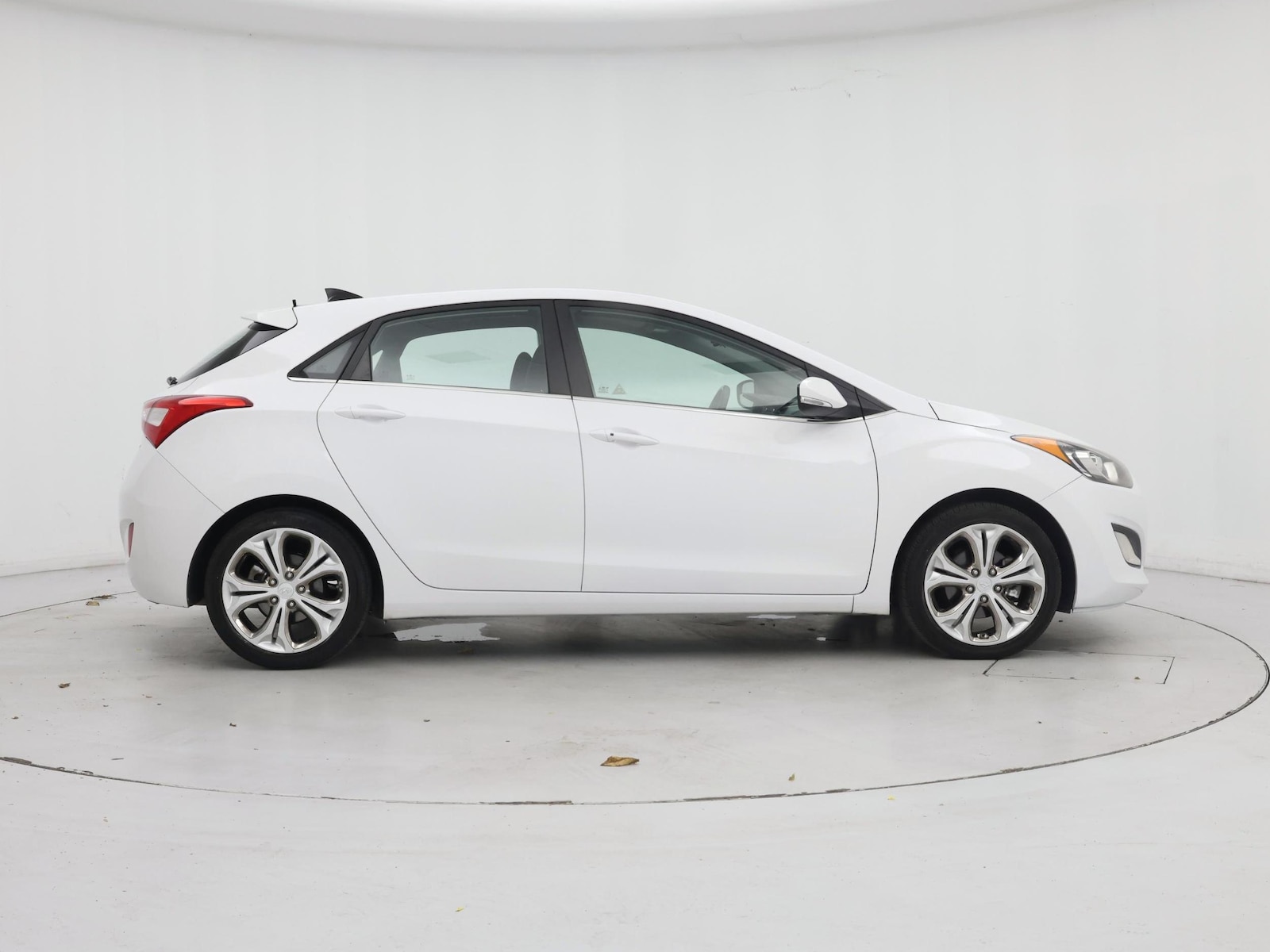 2014 Hyundai Elantra GT Base - Photo 8