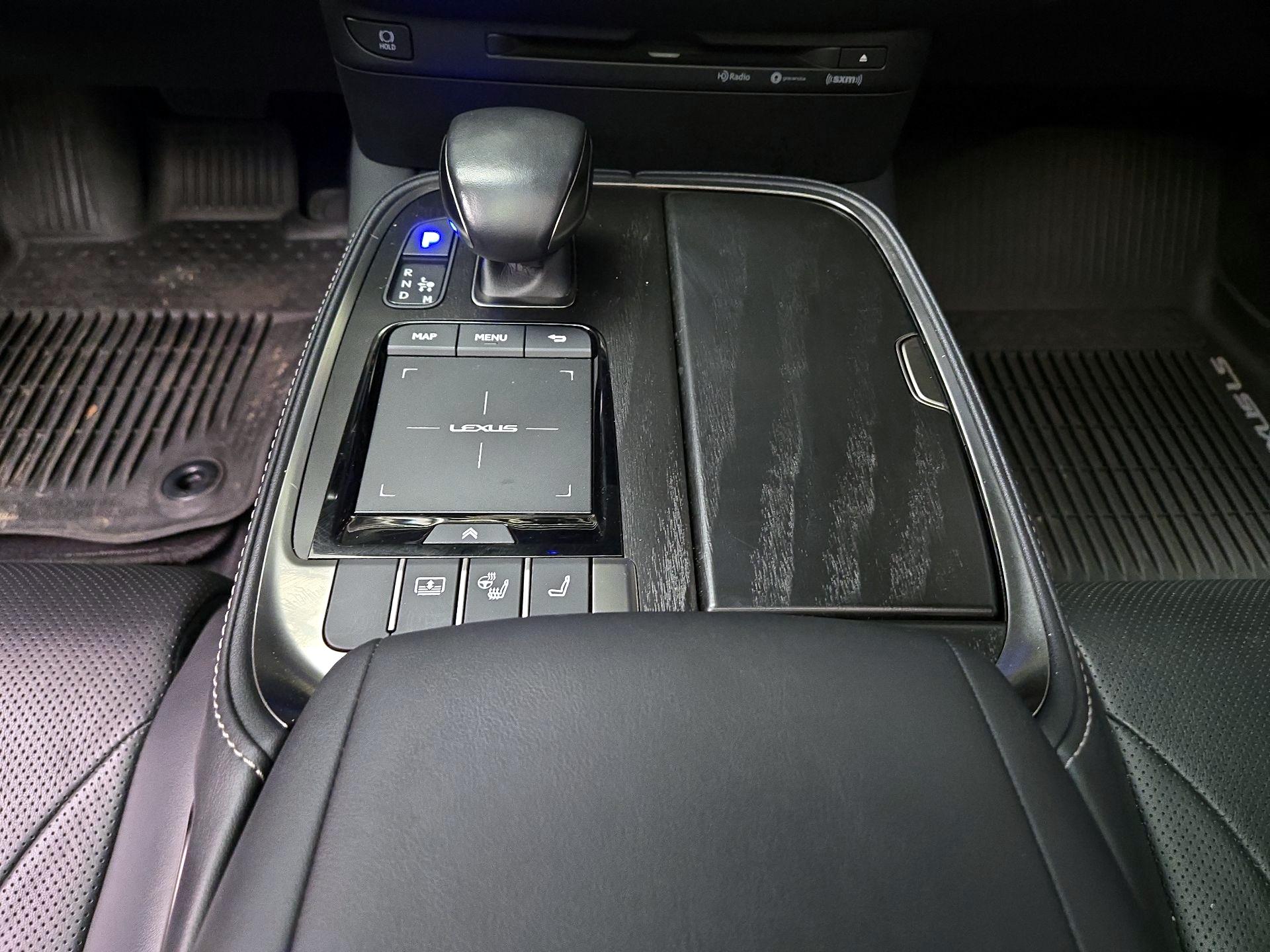 Thumbnail: 2021 Lexus LS - 18