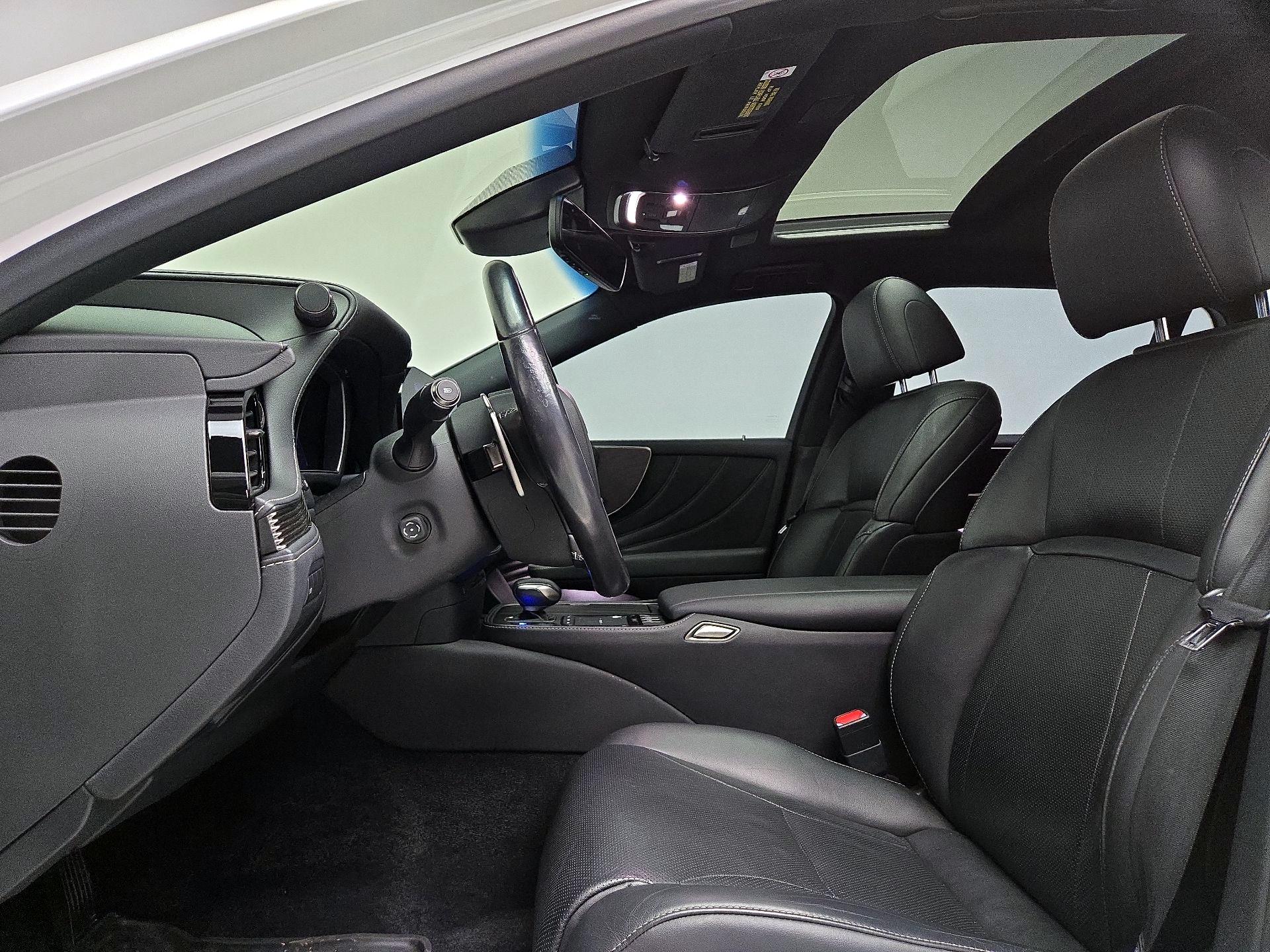 Thumbnail: 2021 Lexus LS - 20