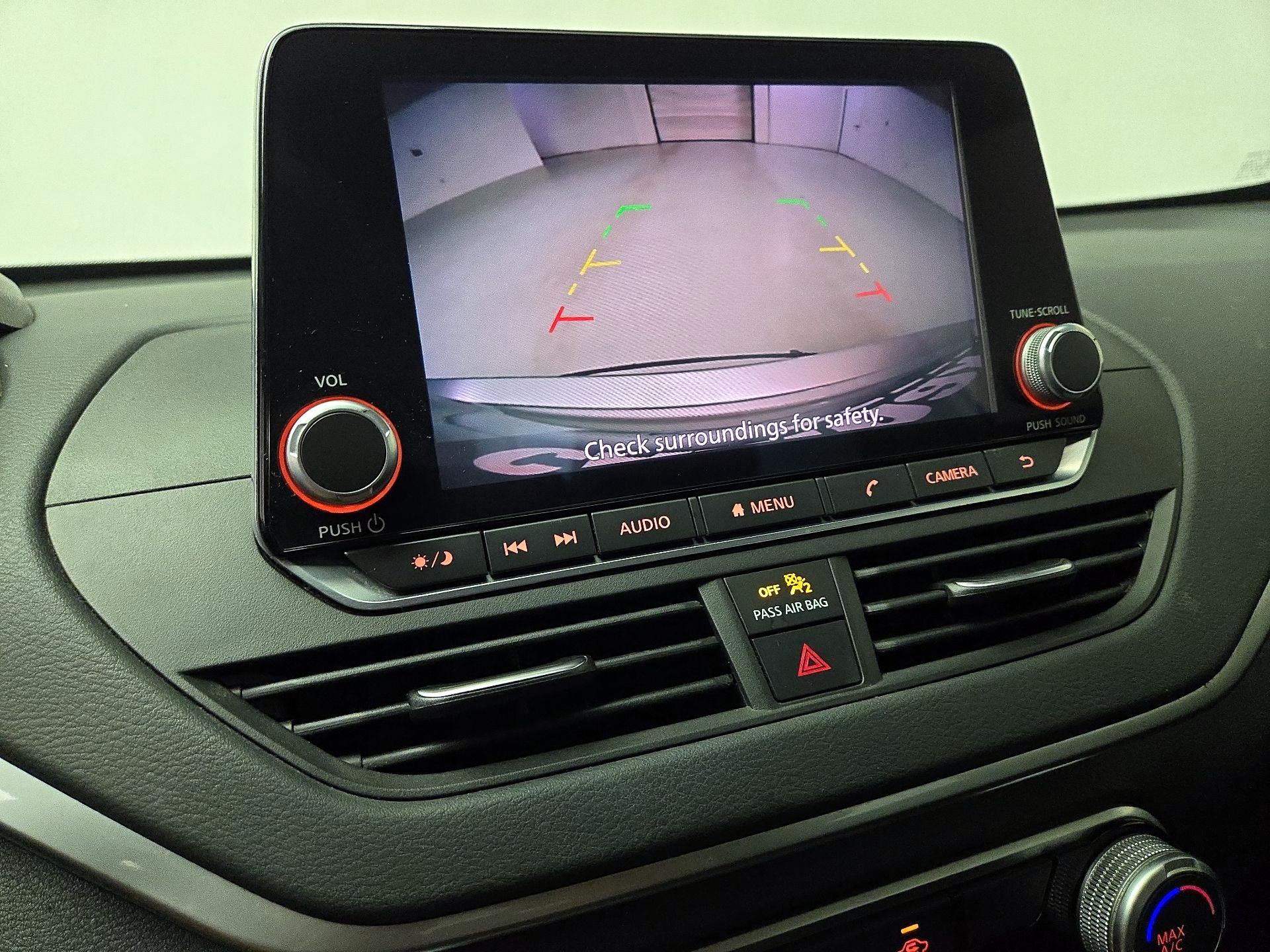 Thumbnail: 2020 Nissan Altima - 14