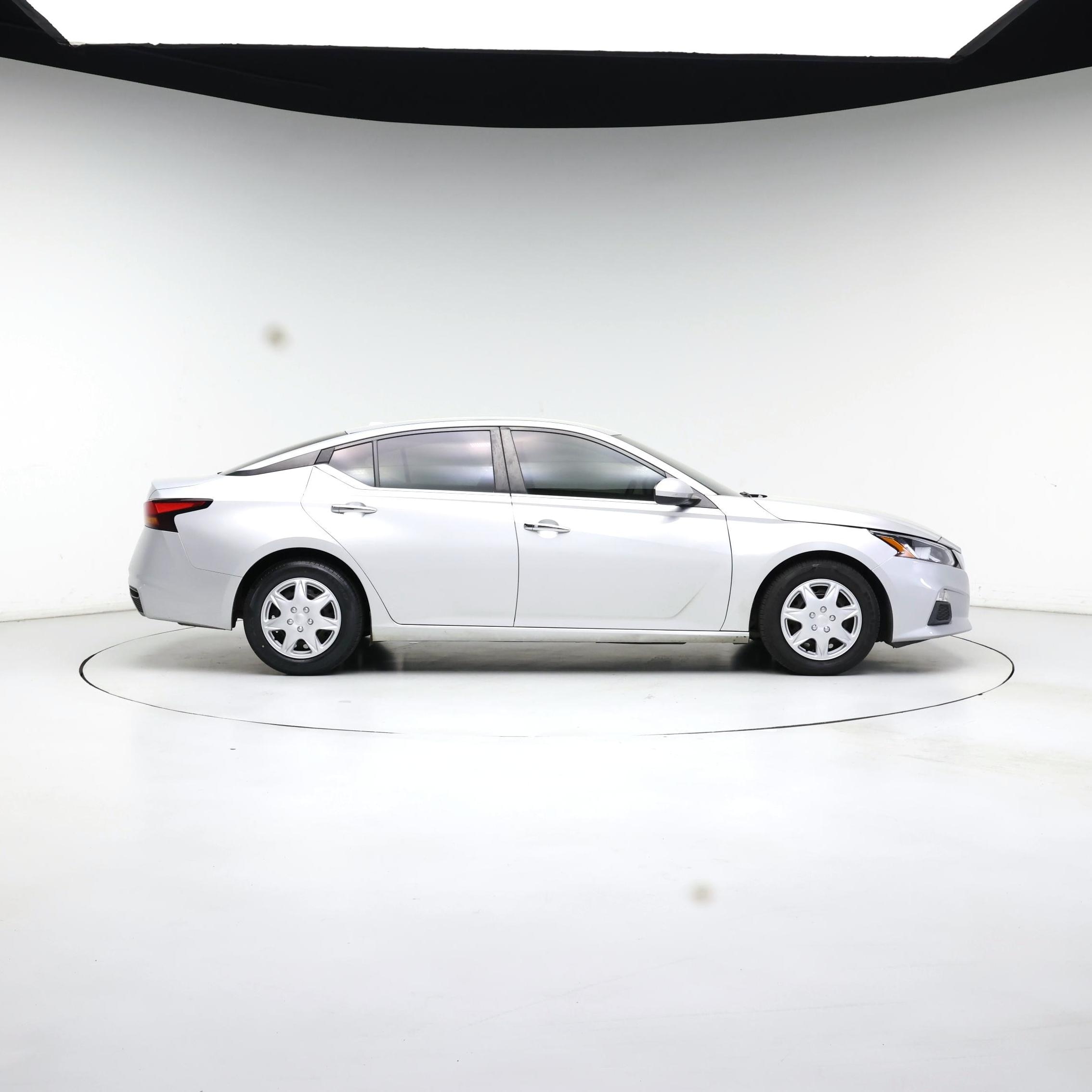 Thumbnail: 2020 Nissan Altima - 7