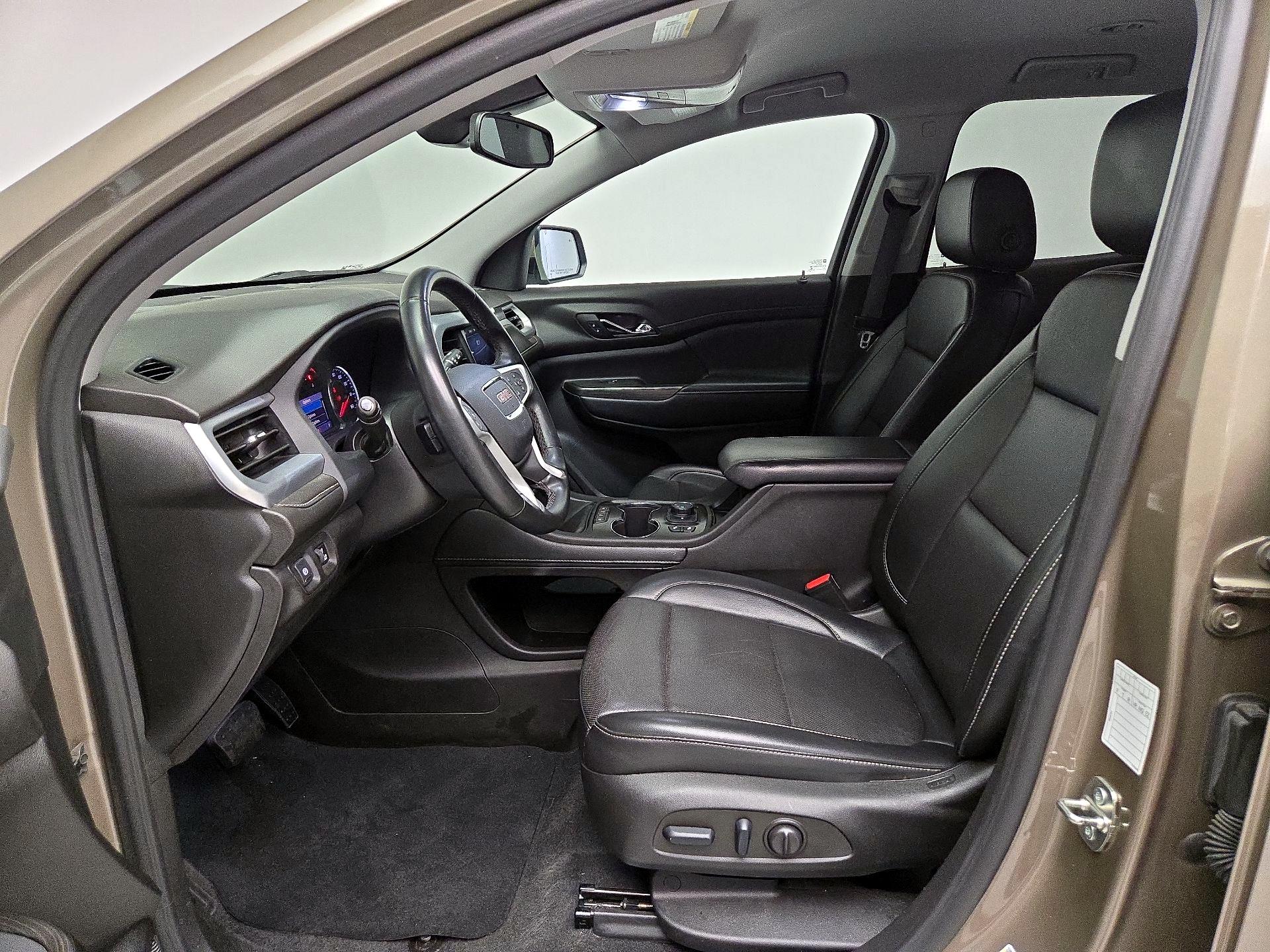 Thumbnail: 2023 GMC Acadia - 11