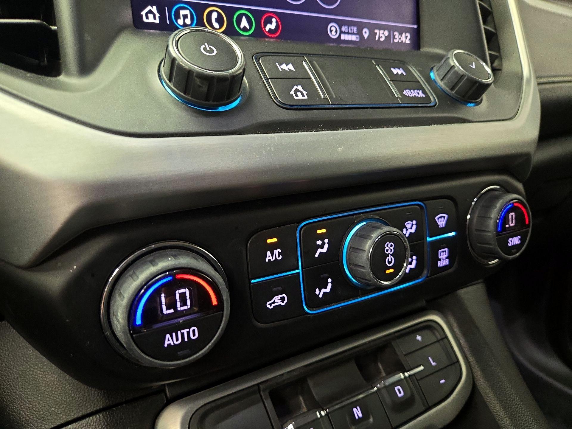 Thumbnail: 2023 GMC Acadia - 17