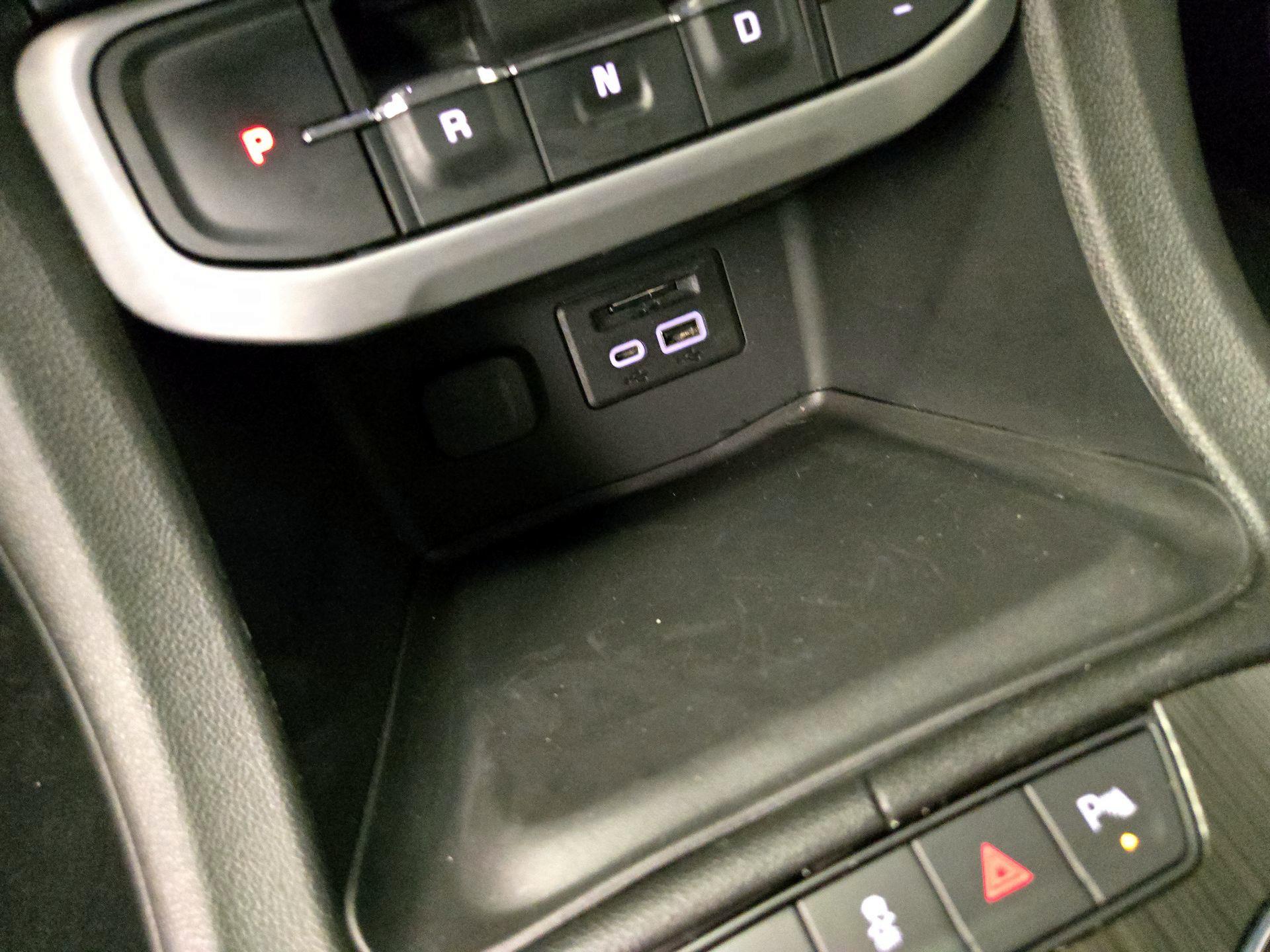 Thumbnail: 2023 GMC Acadia - 19