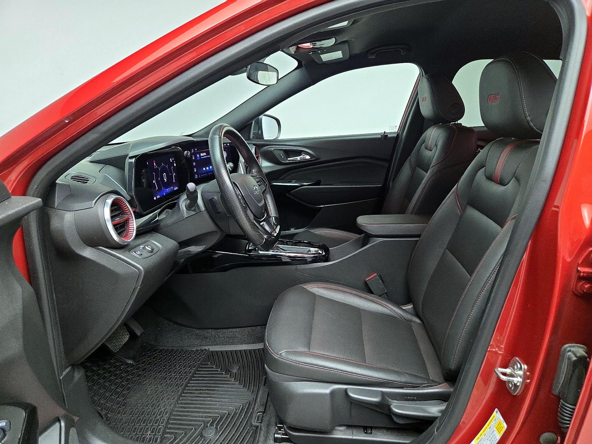 Thumbnail: 2024 Chevrolet Trax - 11