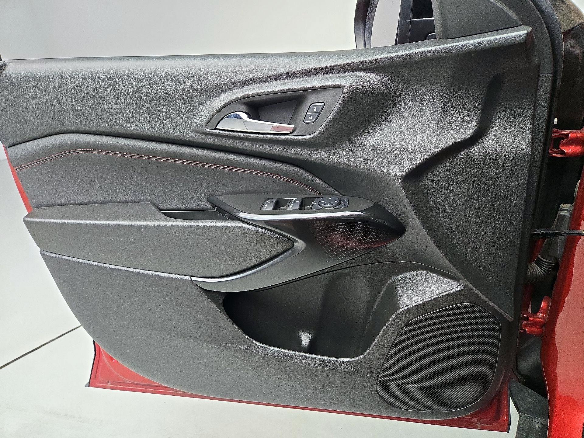 Thumbnail: 2024 Chevrolet Trax - 12