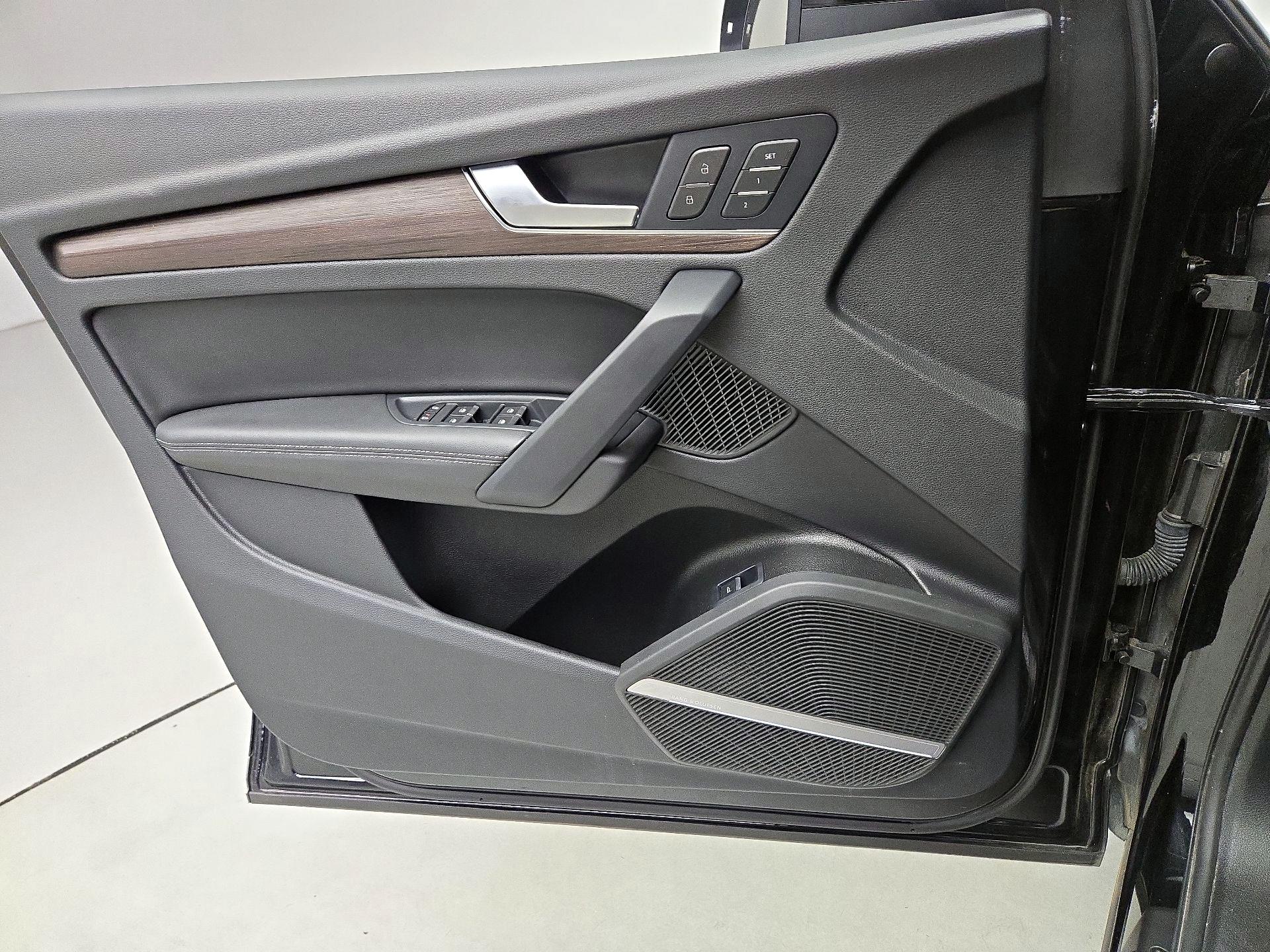 Thumbnail: 2024 Audi Q5 - 12