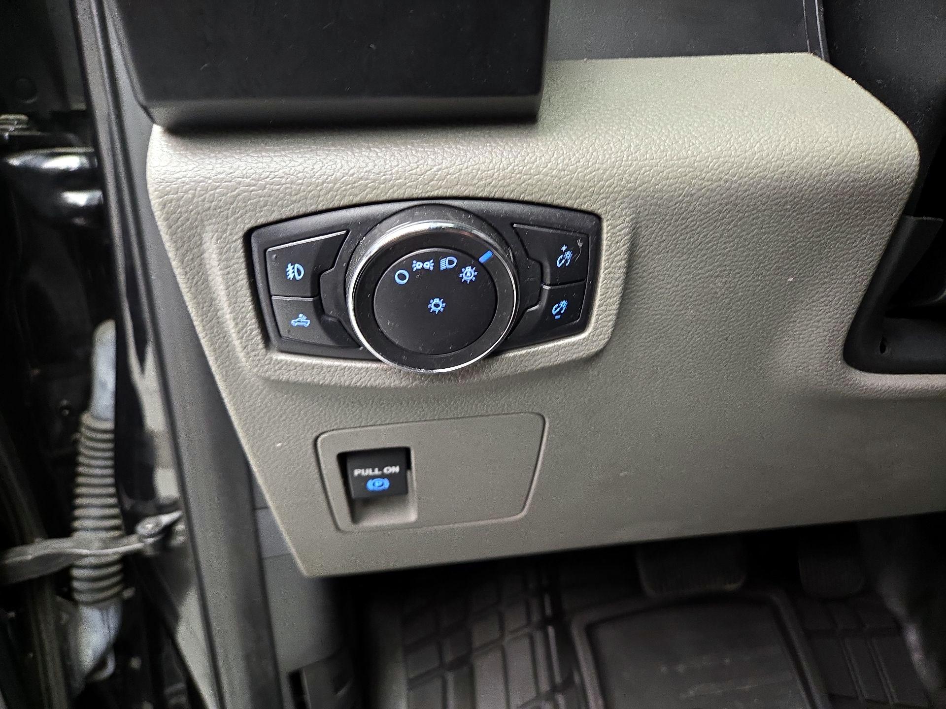 Thumbnail: 2019 Ford F-150 - 13