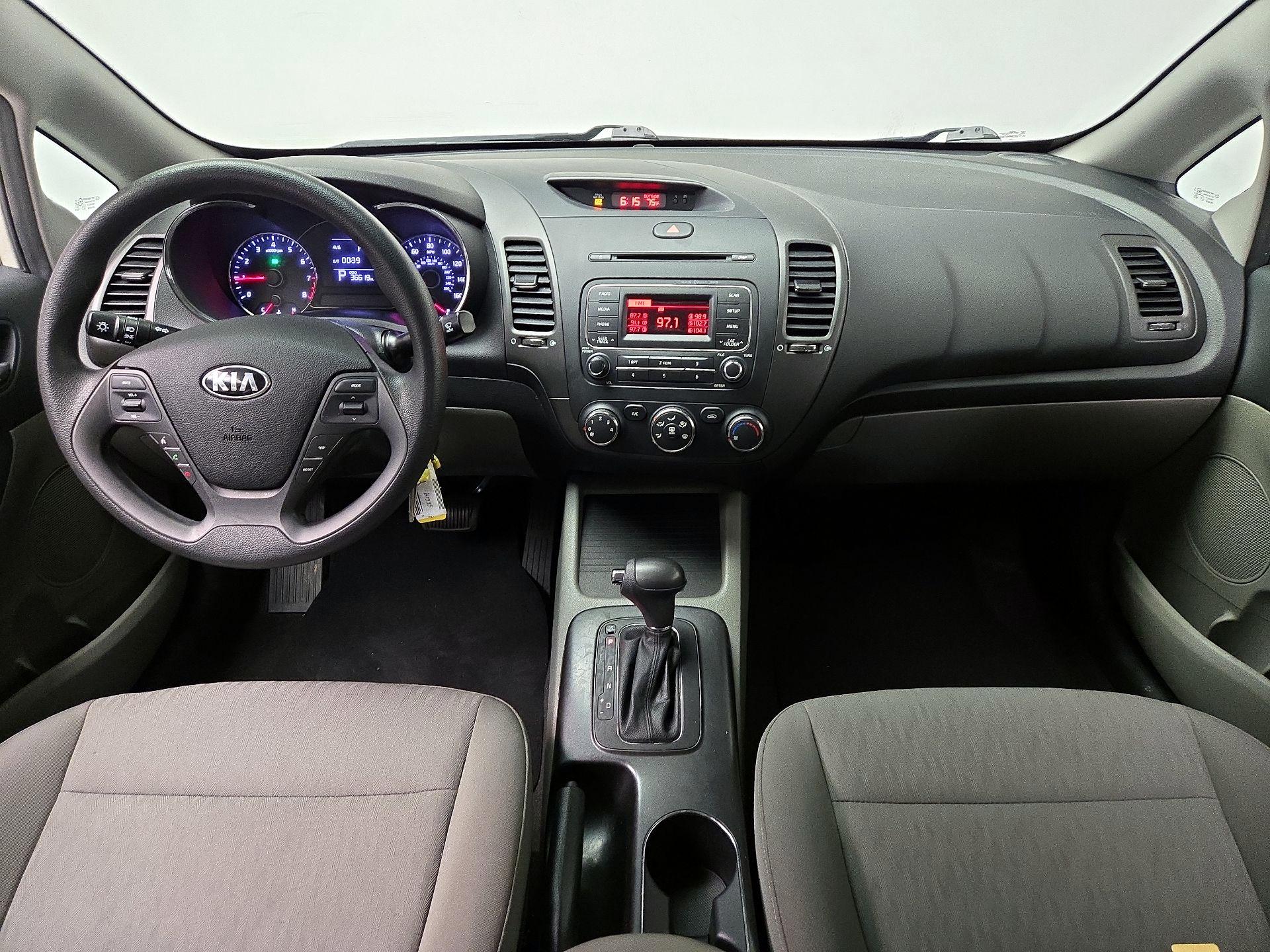 Thumbnail: 2015 Kia Forte - 9
