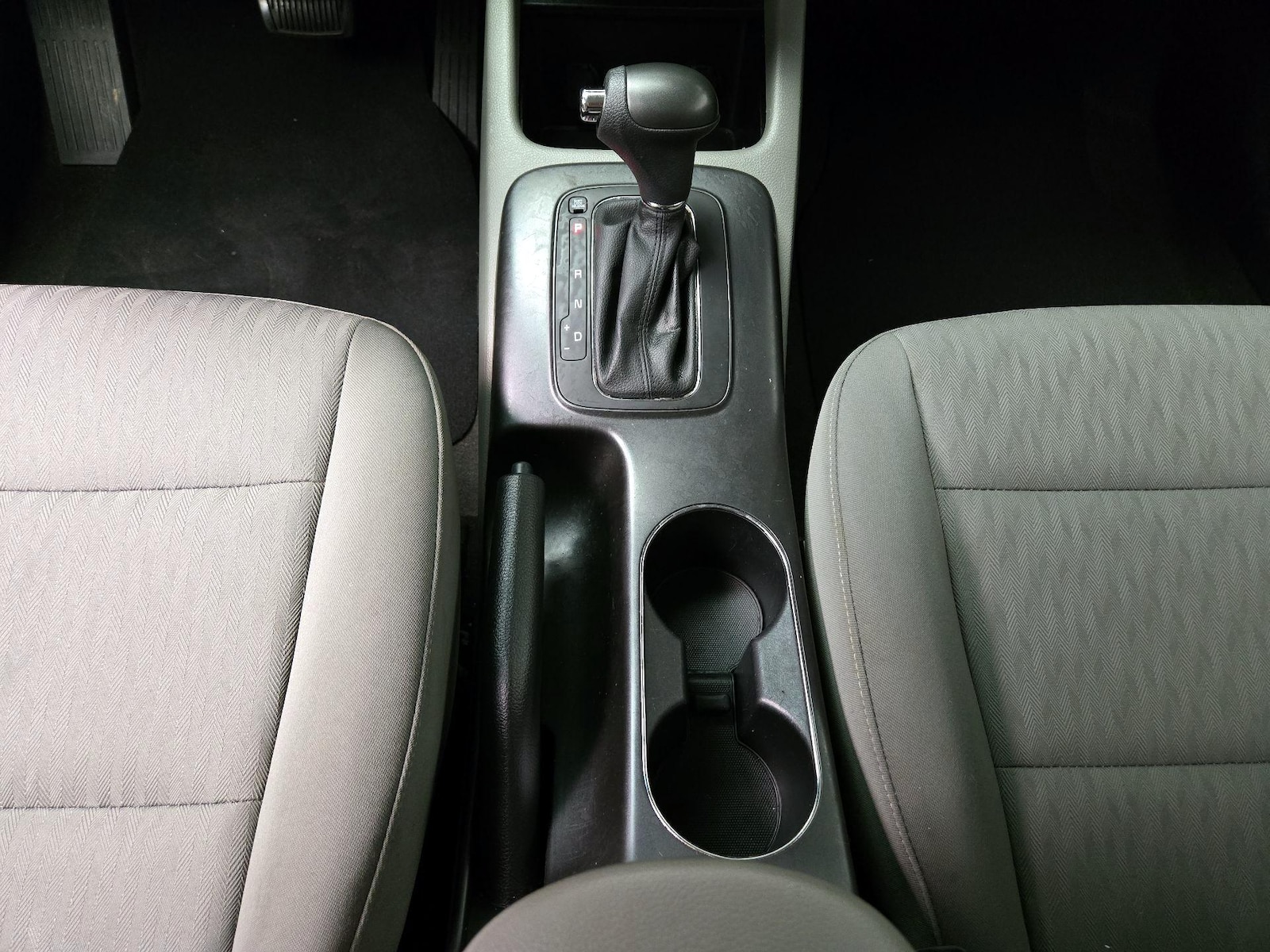 2015 Kia Forte LX - Photo 17