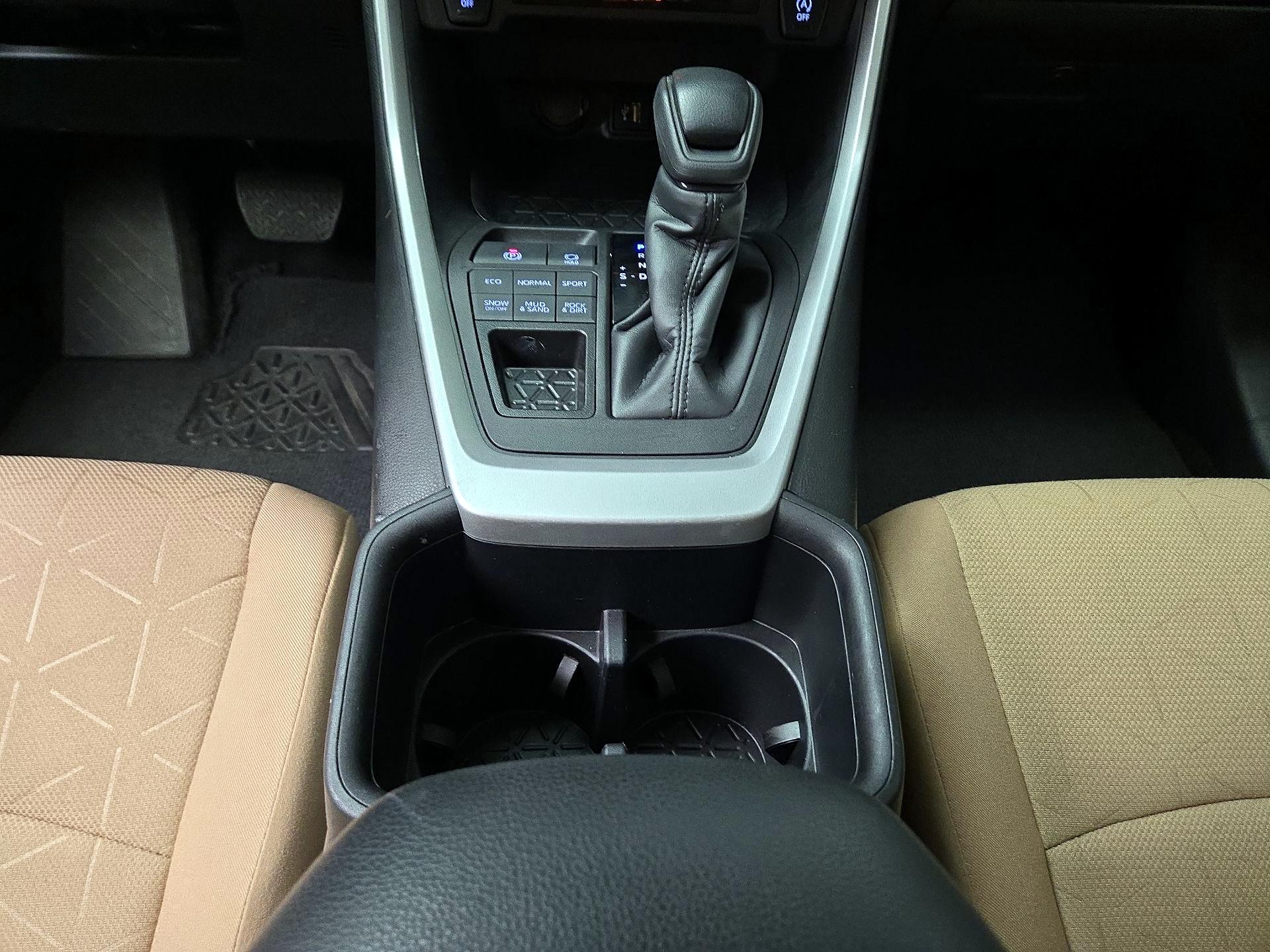 Thumbnail: 2024 Toyota RAV4 - 17