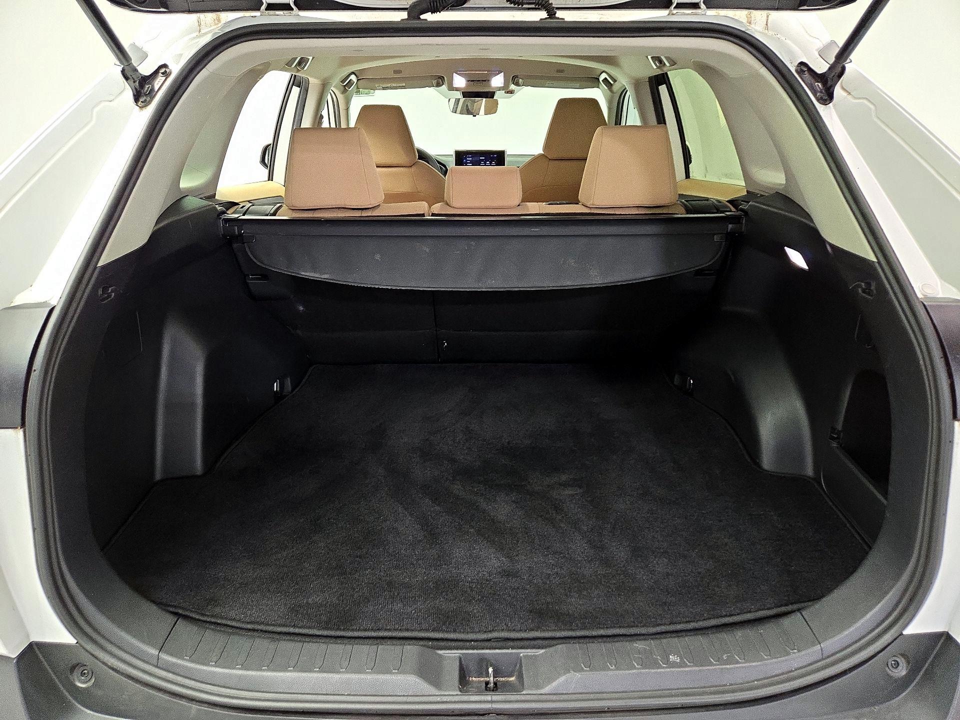 Thumbnail: 2024 Toyota RAV4 - 20