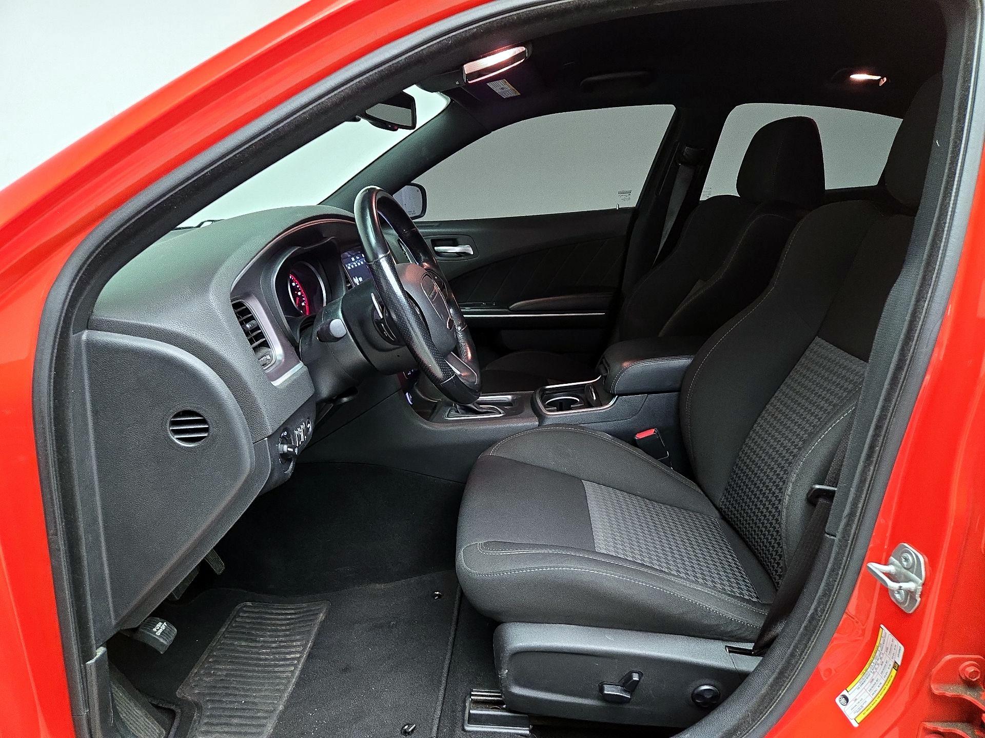 Thumbnail: 2020 Dodge Charger - 11