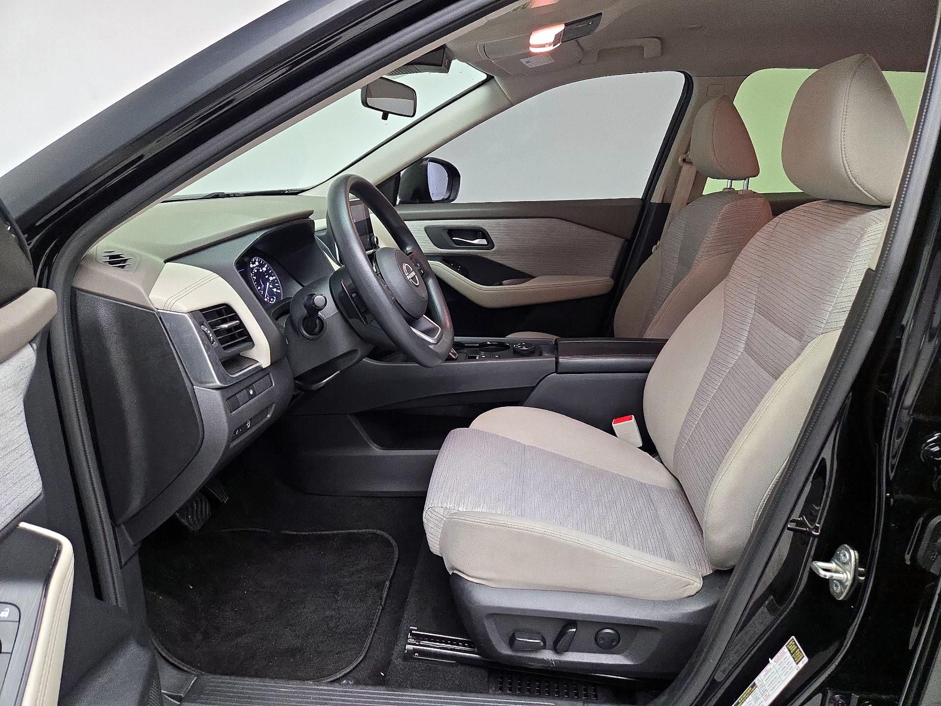 Thumbnail: 2023 Nissan Rogue - 11