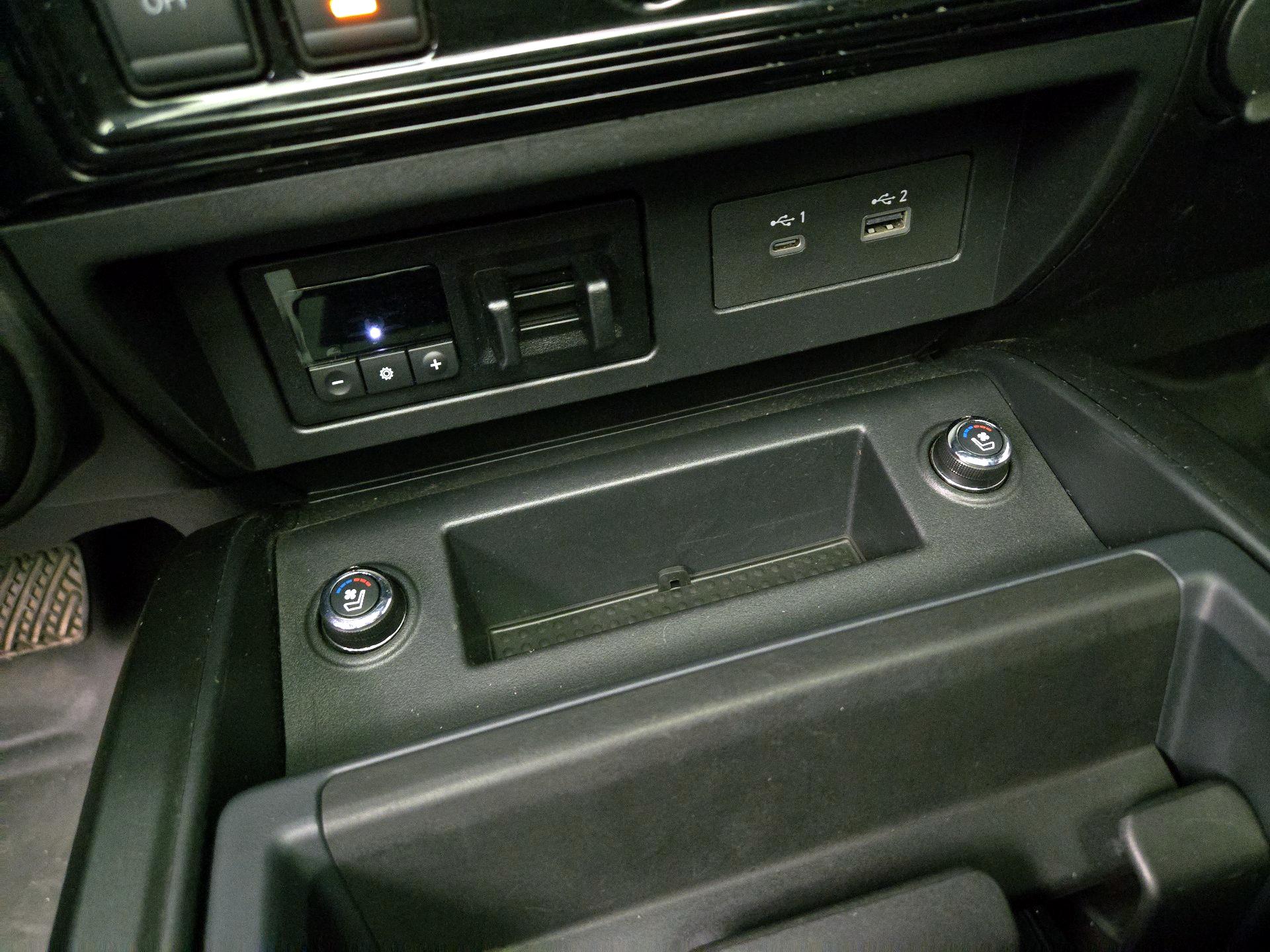 Thumbnail: 2020 Nissan Titan - 19