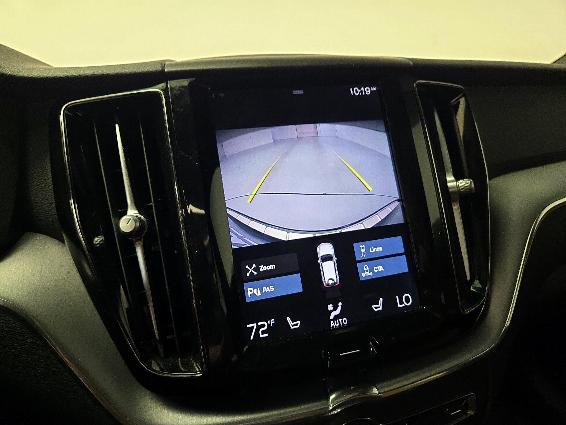 Thumbnail: 2020 Volvo XC60 - 14