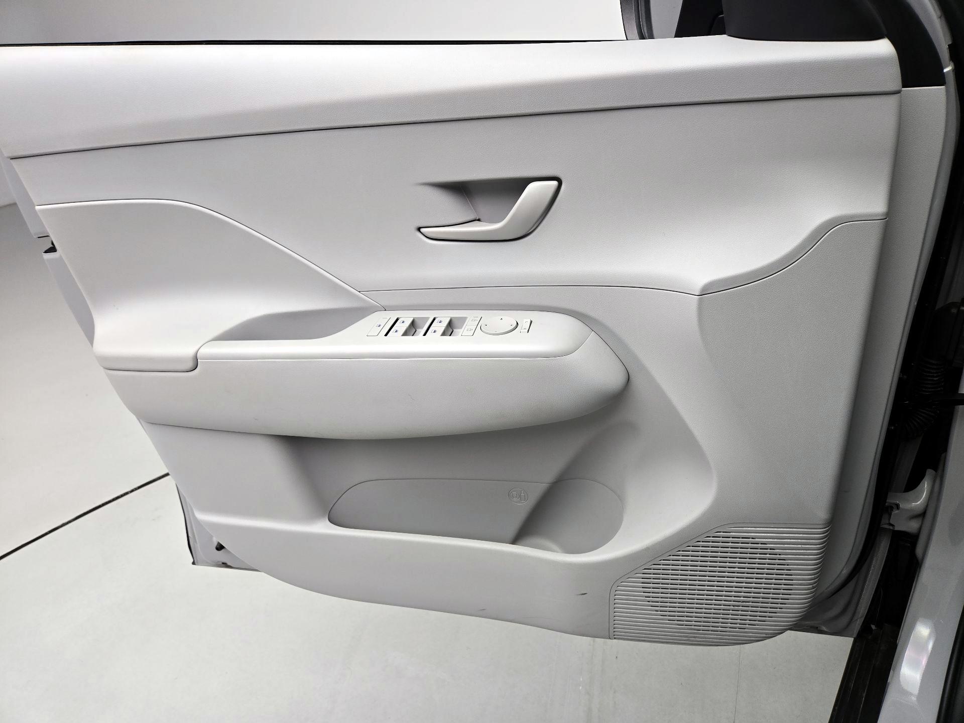 Thumbnail: 2025 Hyundai Kona - 12