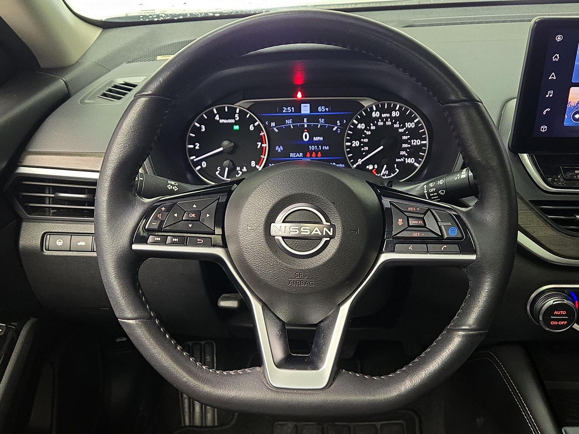 Thumbnail: 2023 Nissan Altima - 10