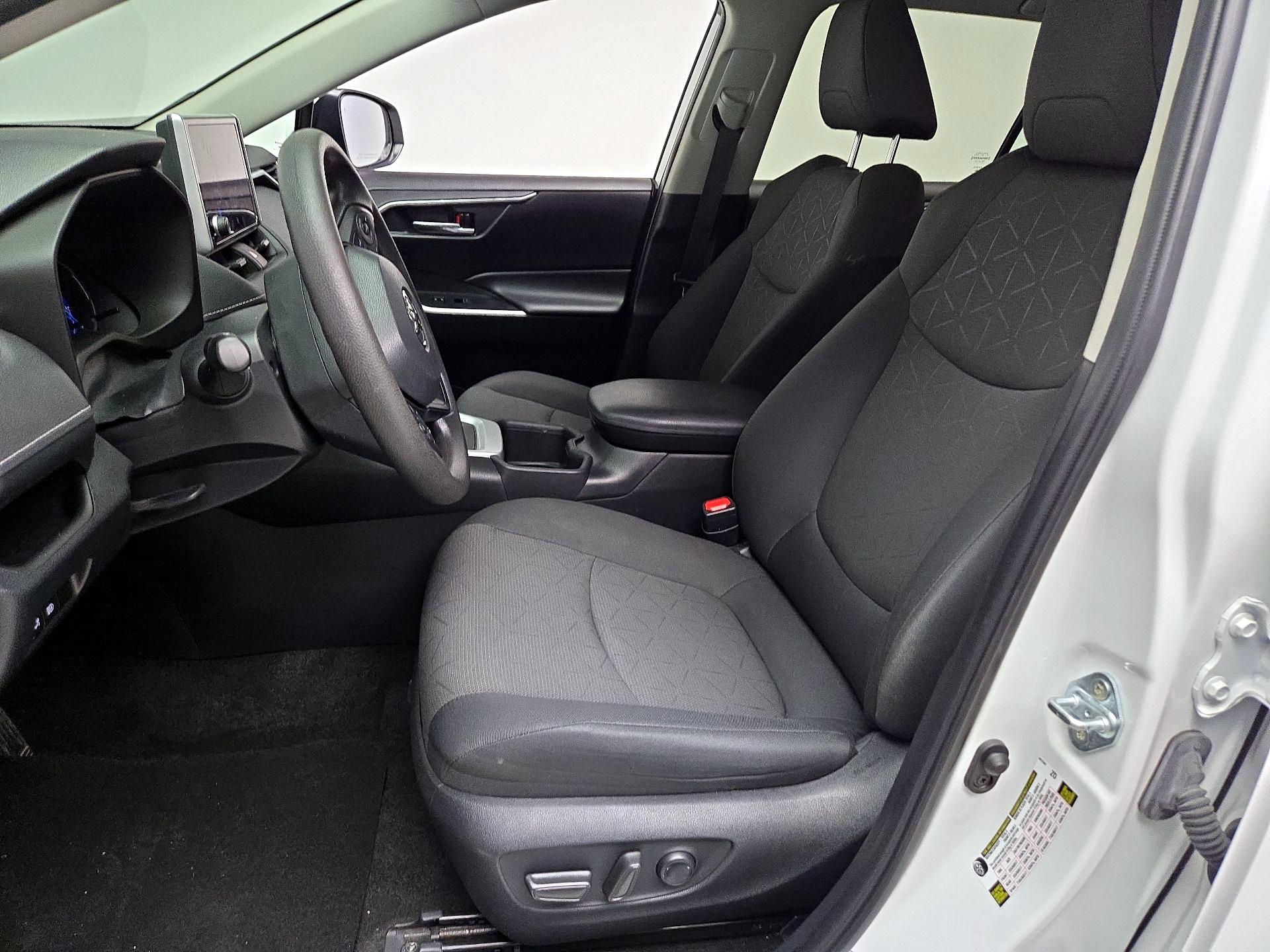 Thumbnail: 2024 Toyota RAV4 - 11