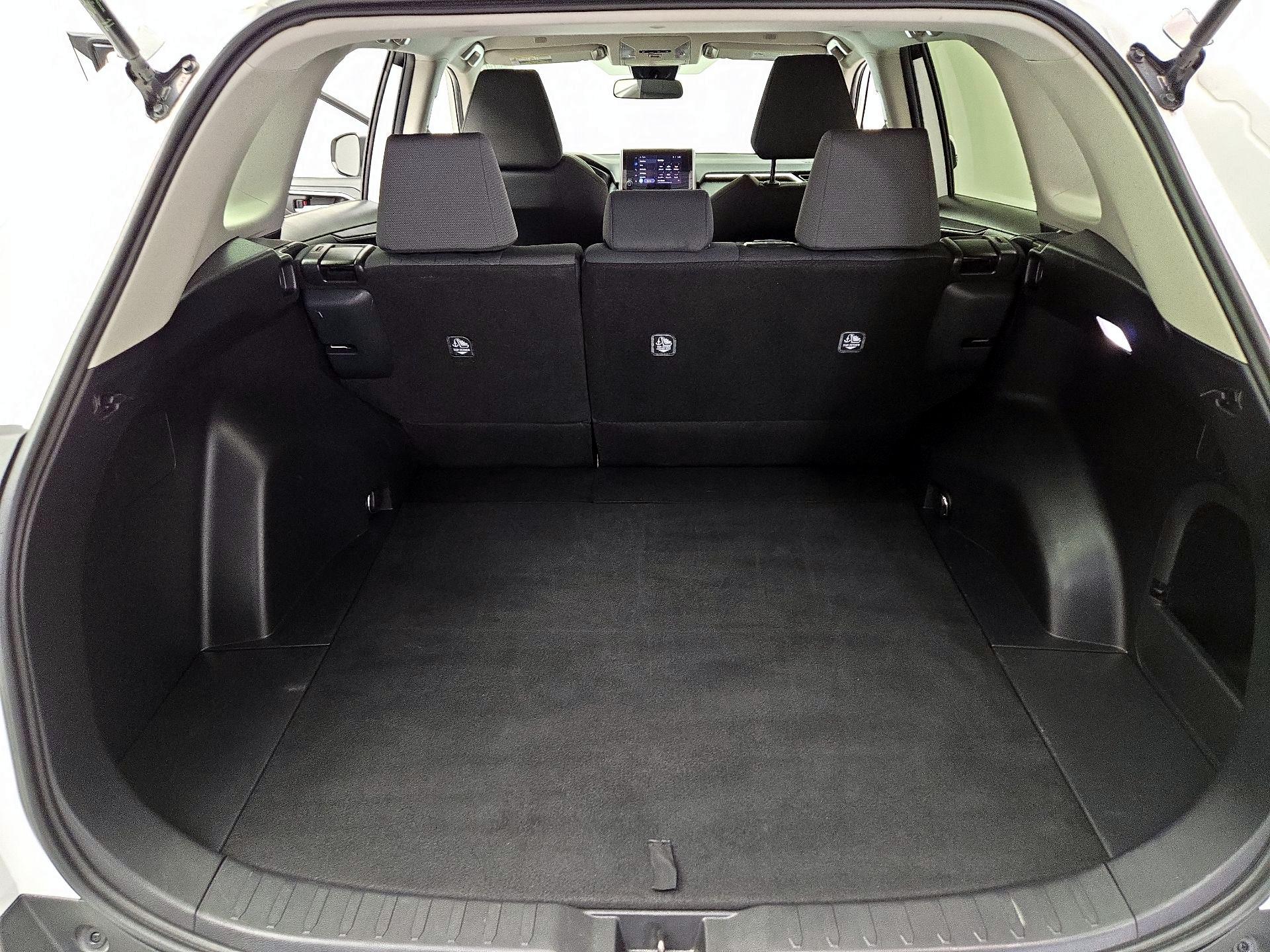 Thumbnail: 2024 Toyota RAV4 - 20