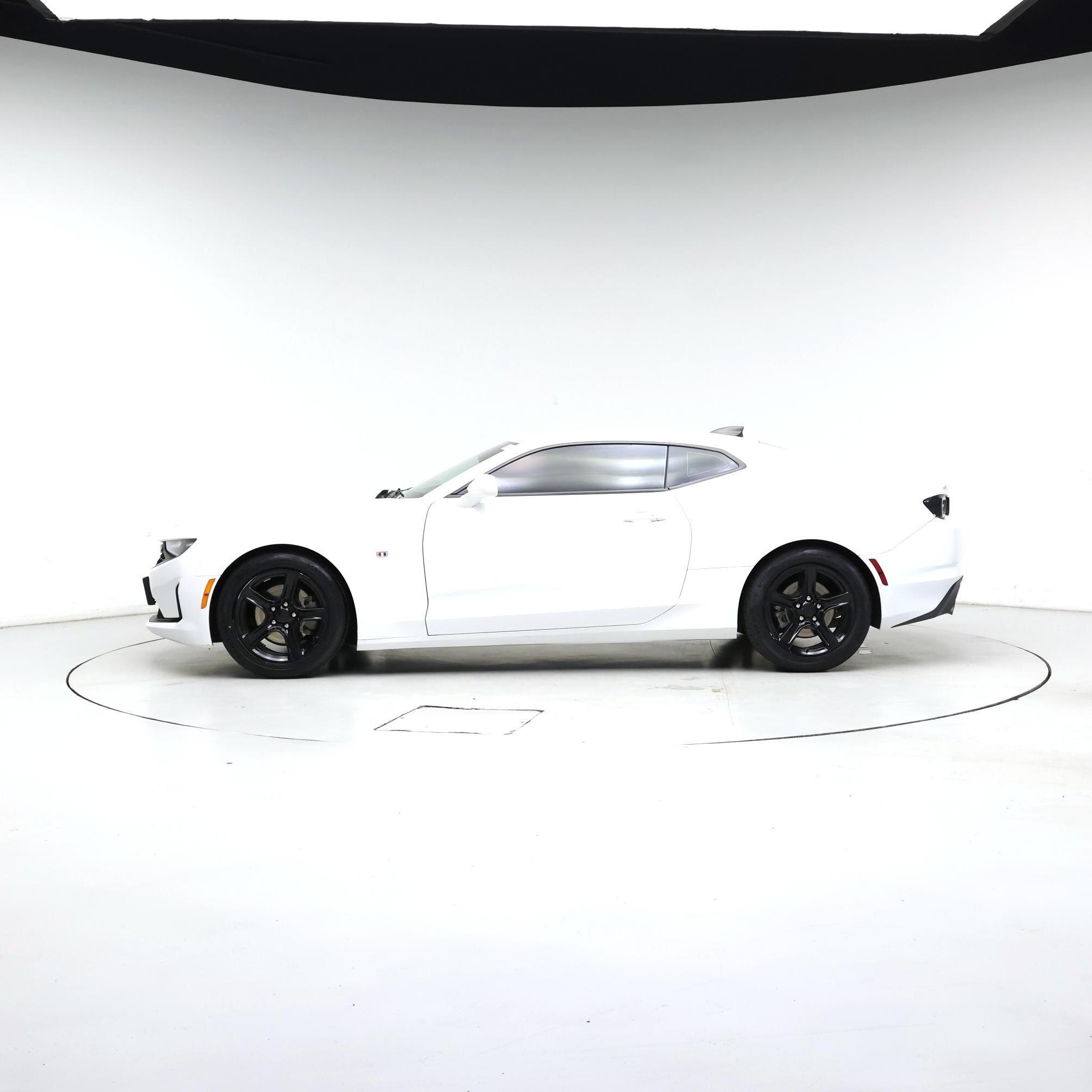 Thumbnail: 2023 Chevrolet Camaro - 3