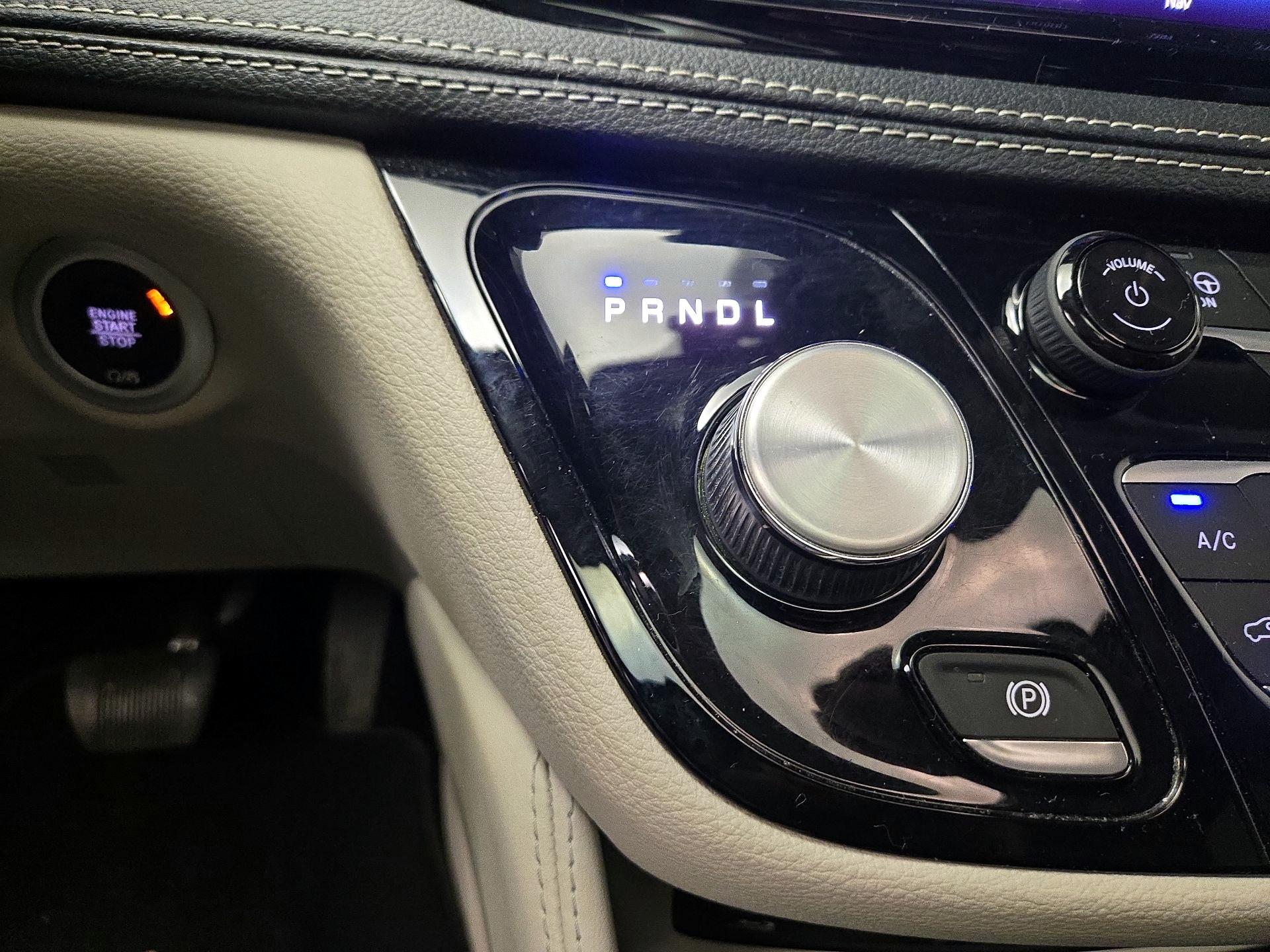 Thumbnail: 2021 Chrysler Pacifica - 18