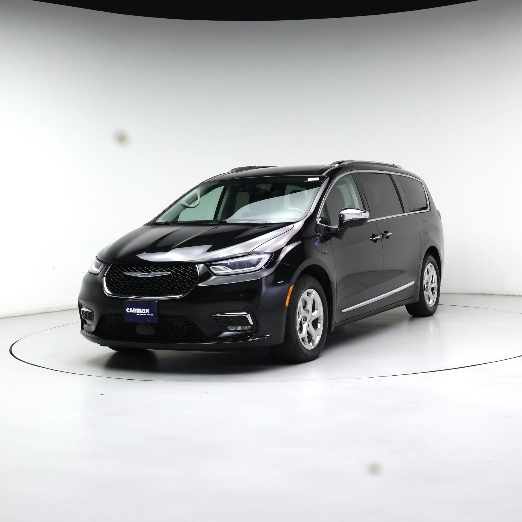 Thumbnail: 2021 Chrysler Pacifica - 4
