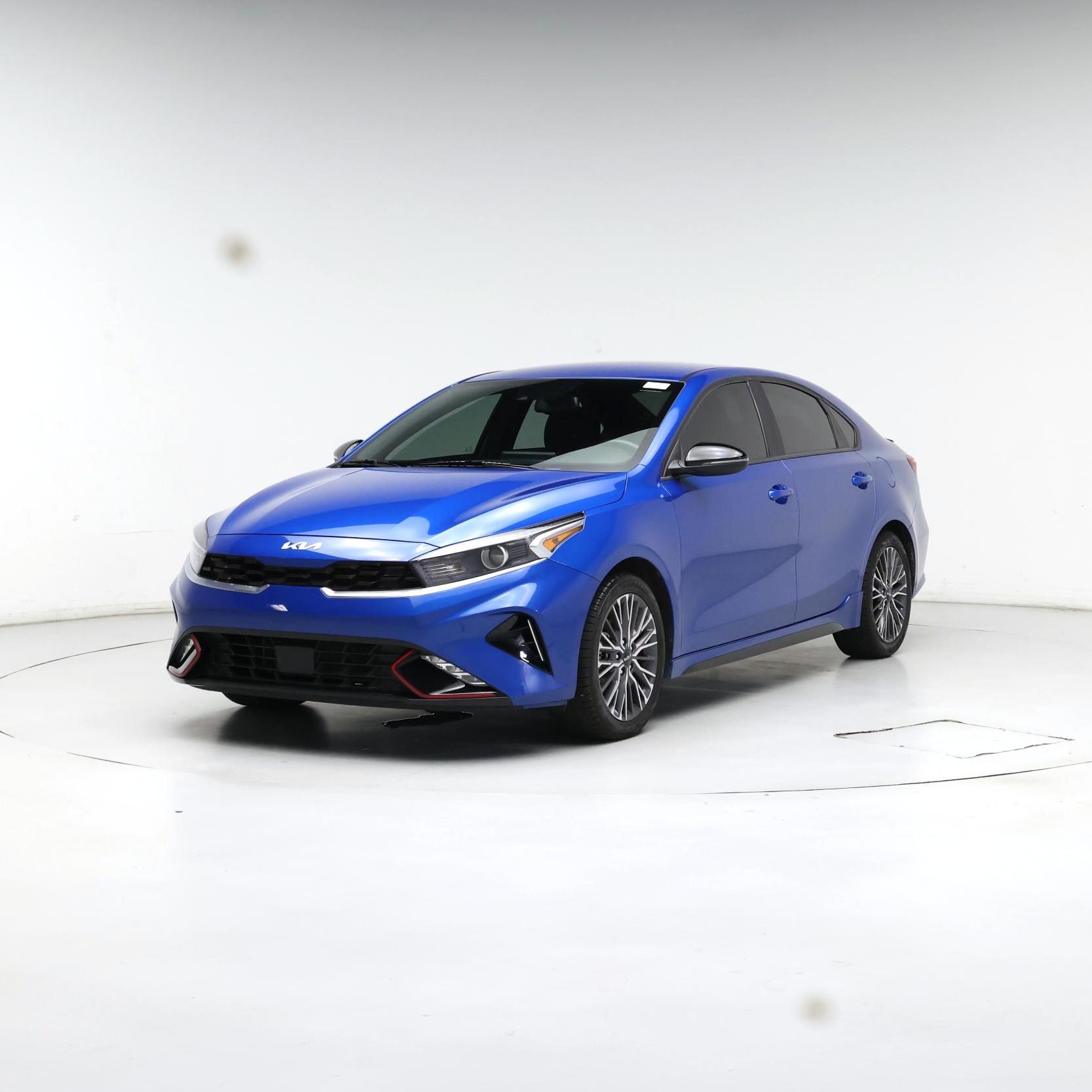 Thumbnail: 2023 Kia Forte - 4