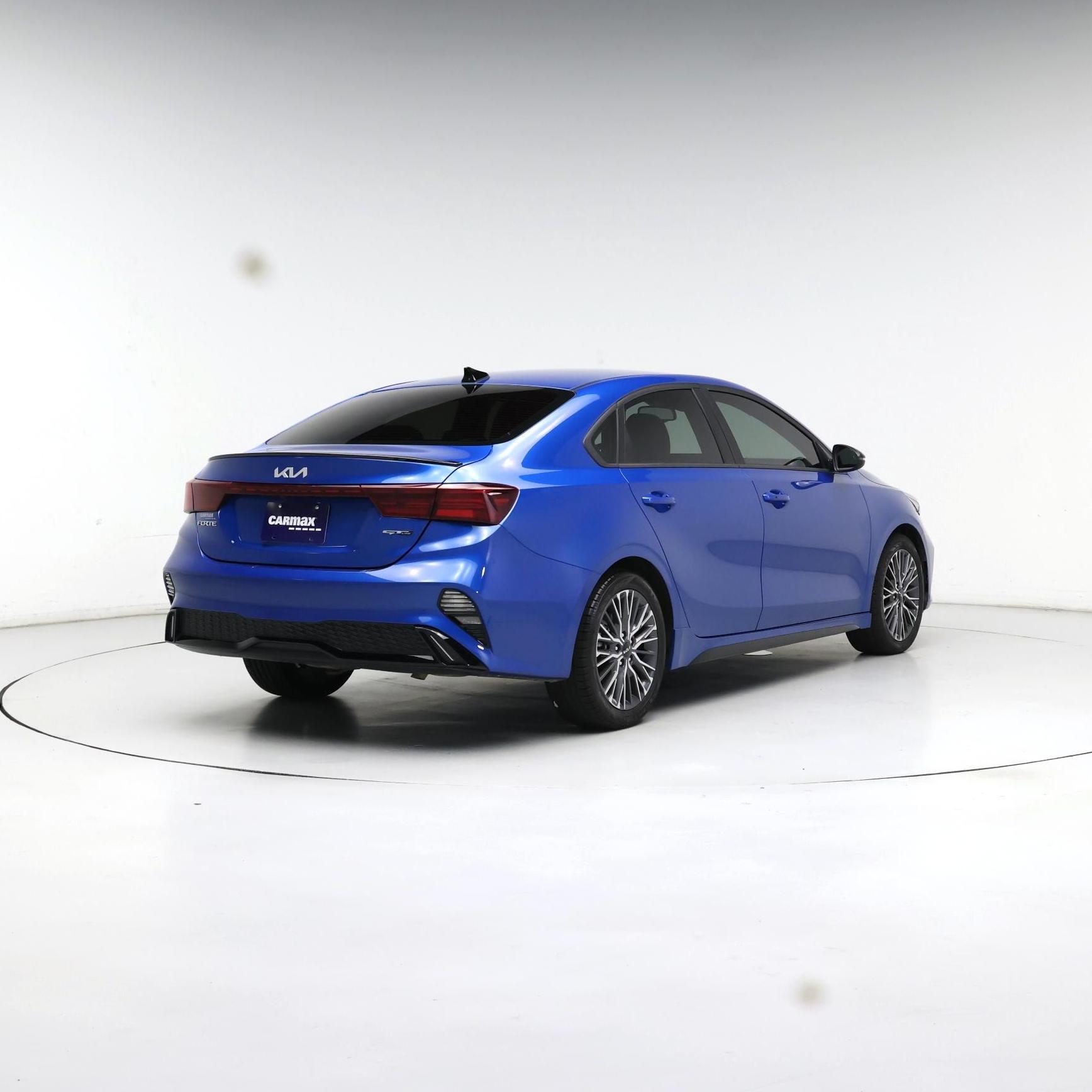 Thumbnail: 2023 Kia Forte - 8