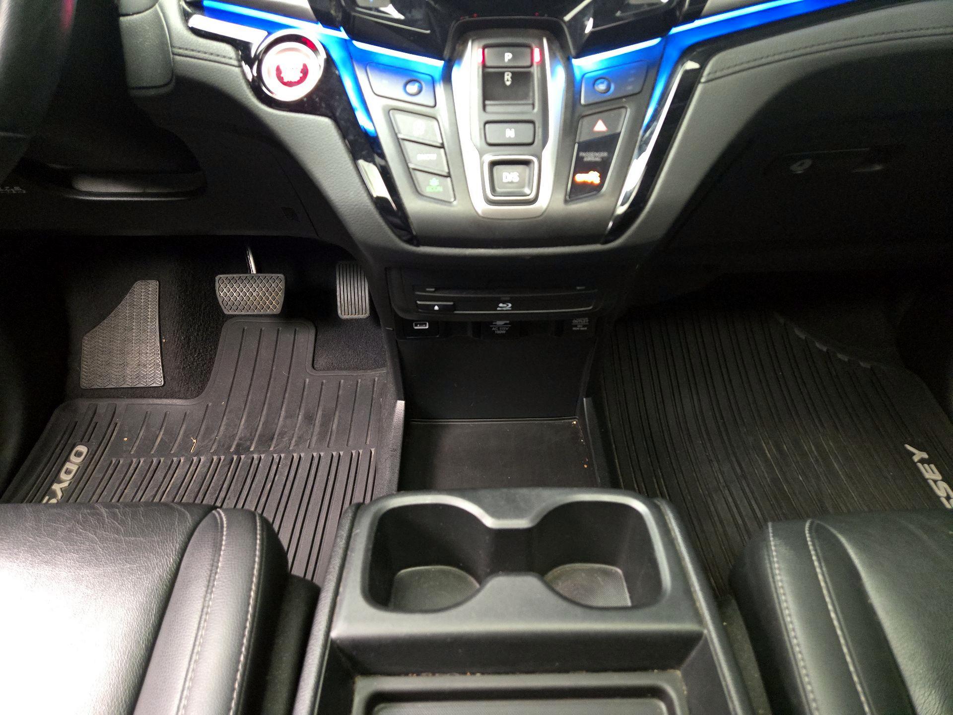 Thumbnail: 2021 Honda Odyssey - 18