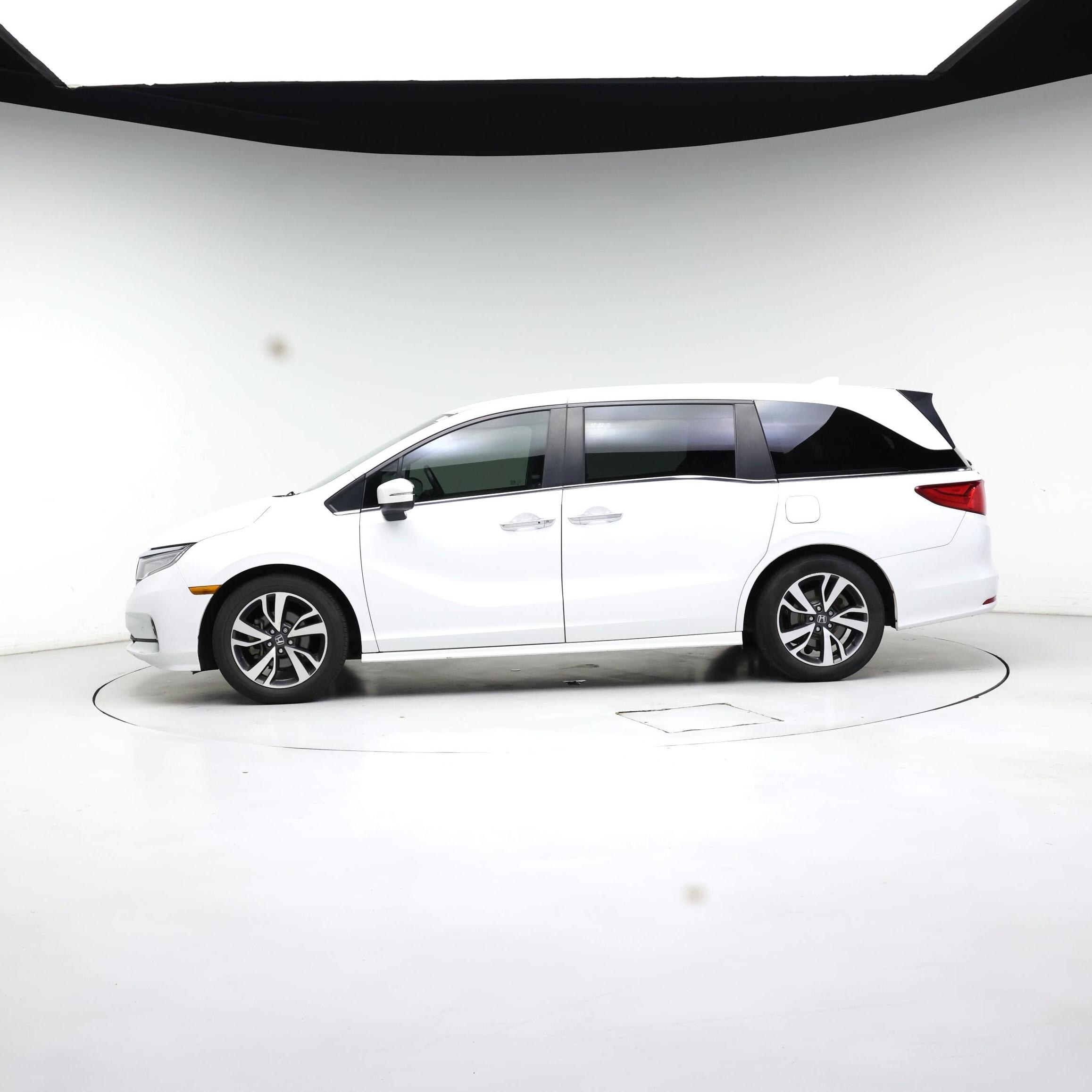 Thumbnail: 2021 Honda Odyssey - 3