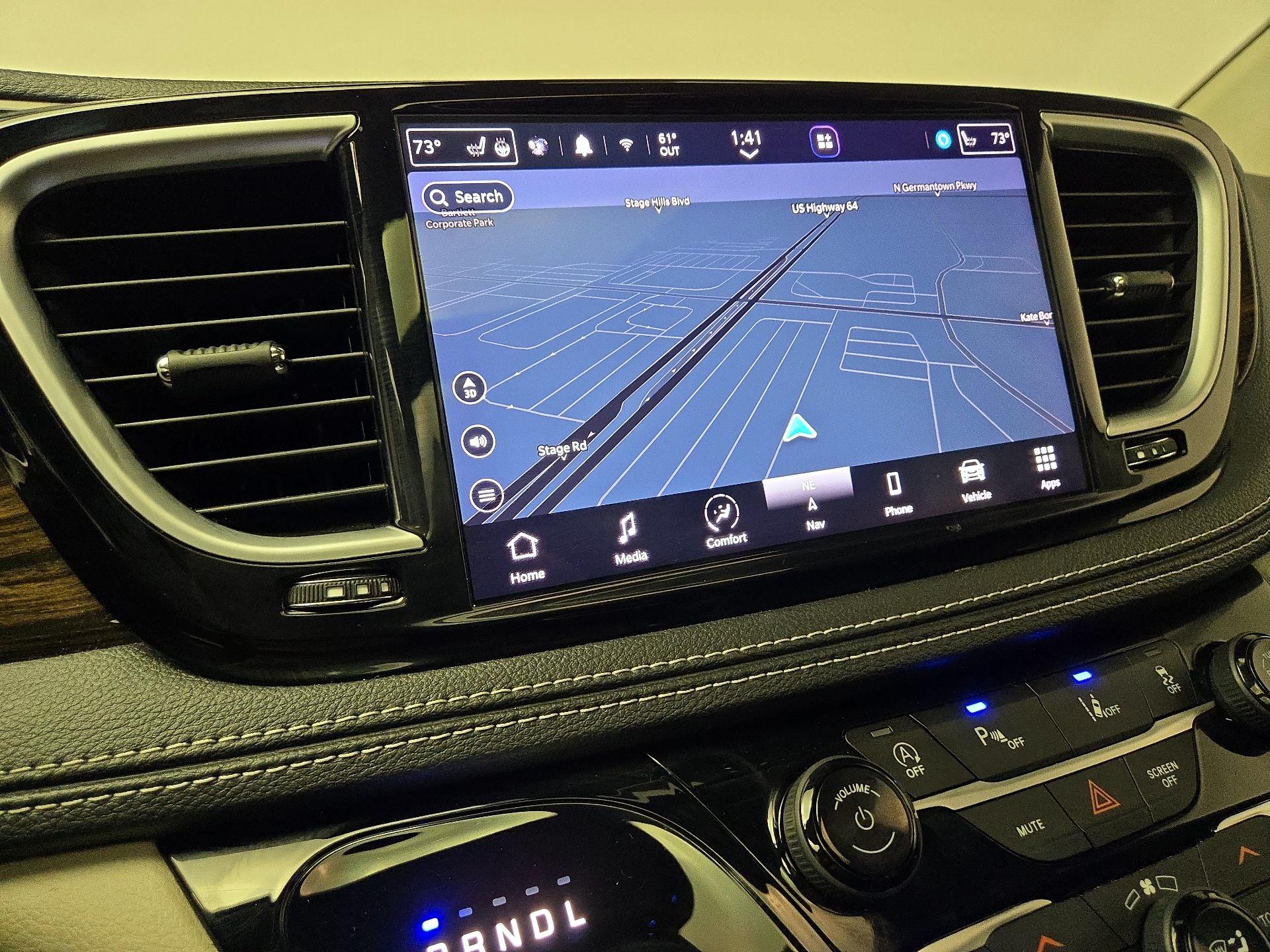 Thumbnail: 2023 Chrysler Pacifica - 14