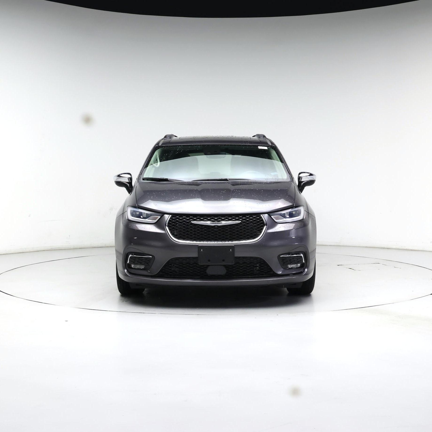 Thumbnail: 2023 Chrysler Pacifica - 5