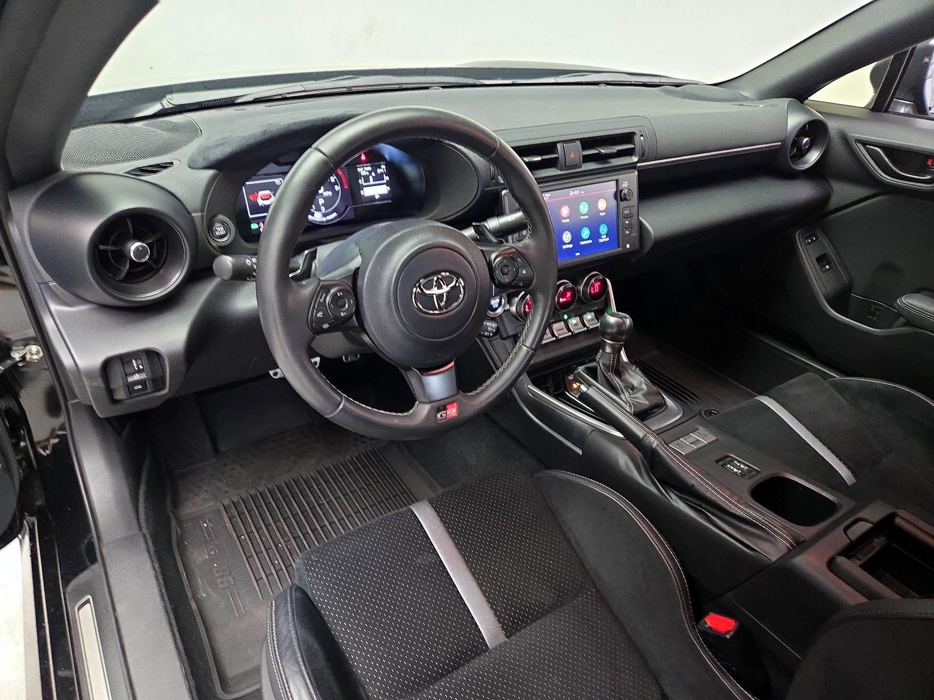 Thumbnail: 2023 Toyota GR86 - 9