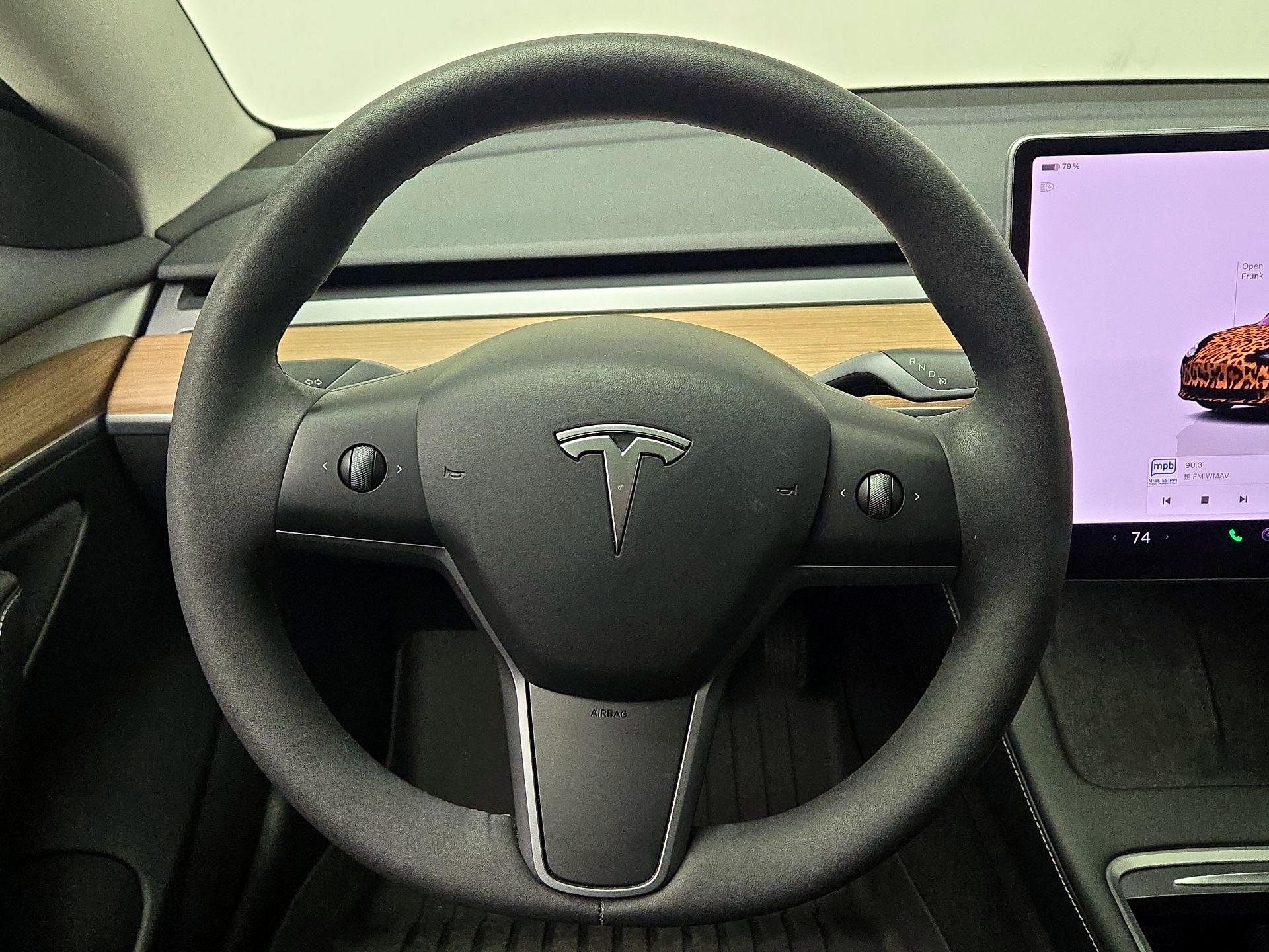 Thumbnail: 2023 Tesla Model 3 - 10
