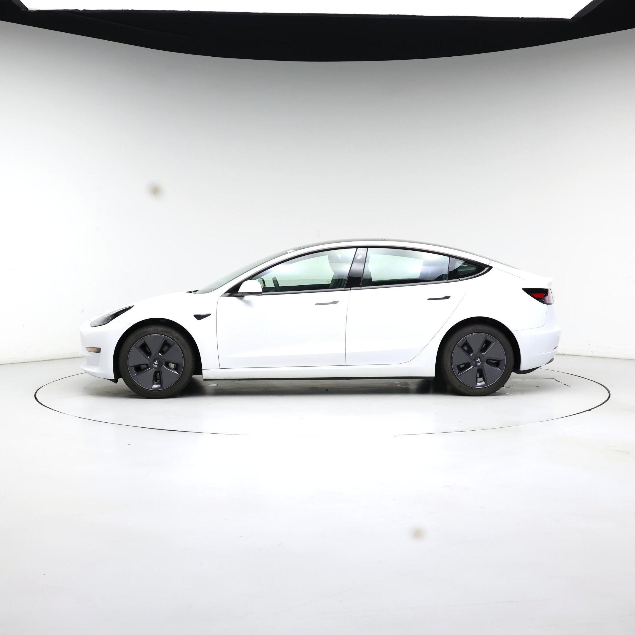 Thumbnail: 2023 Tesla Model 3 - 3